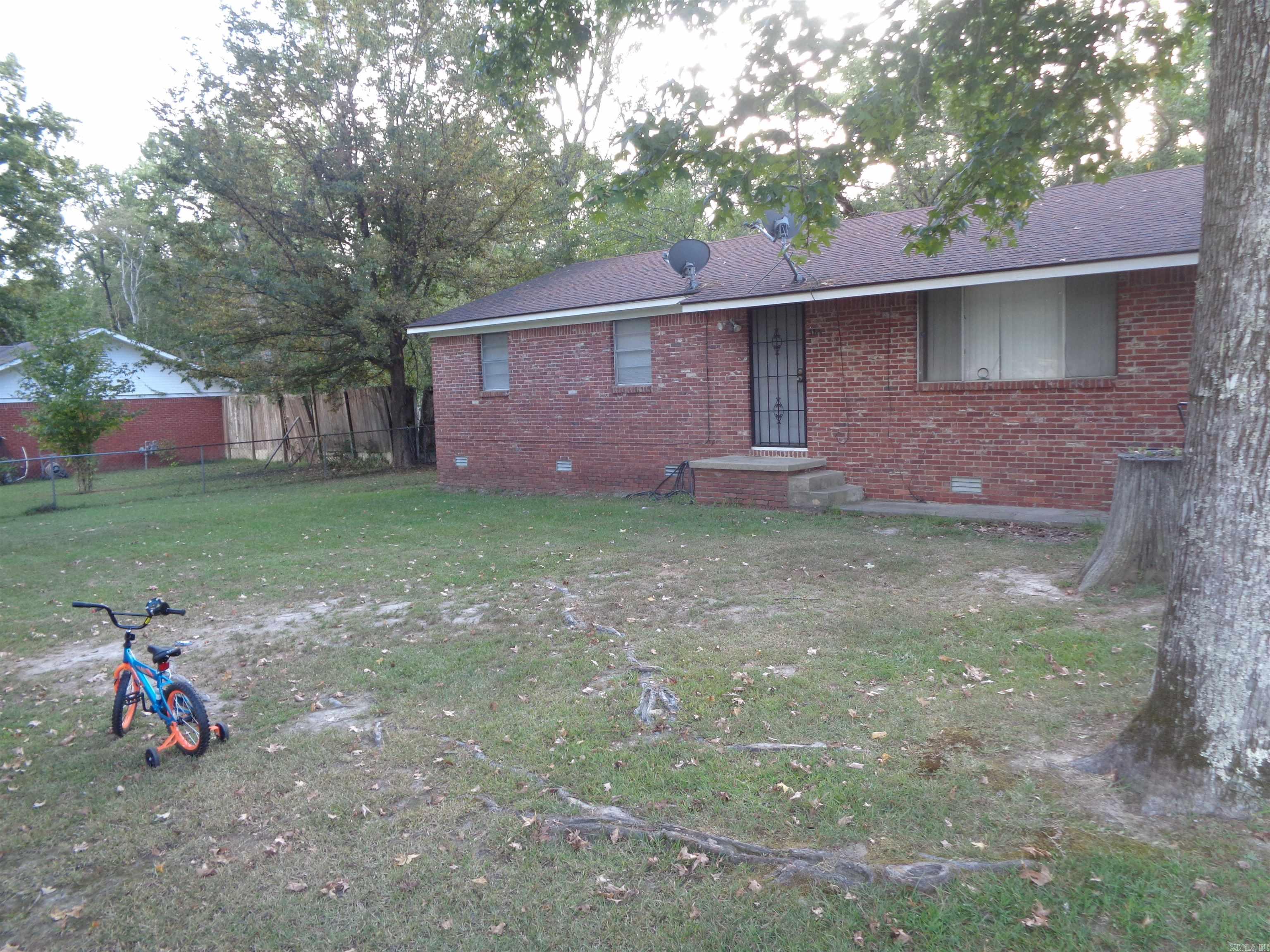9729 Lanehart  Little Rock, AR