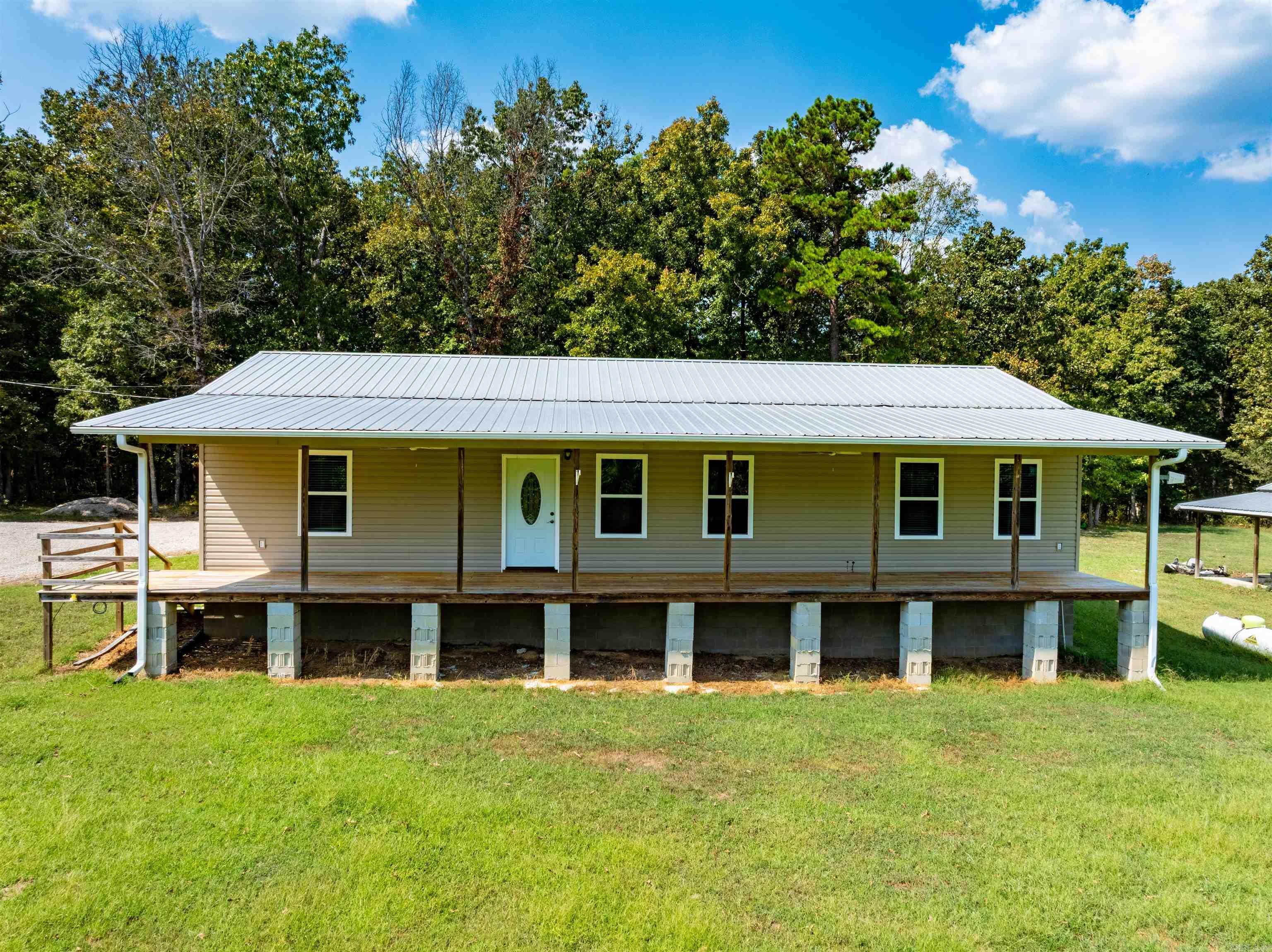 1066 AR Hwy 58  Cave City, AR