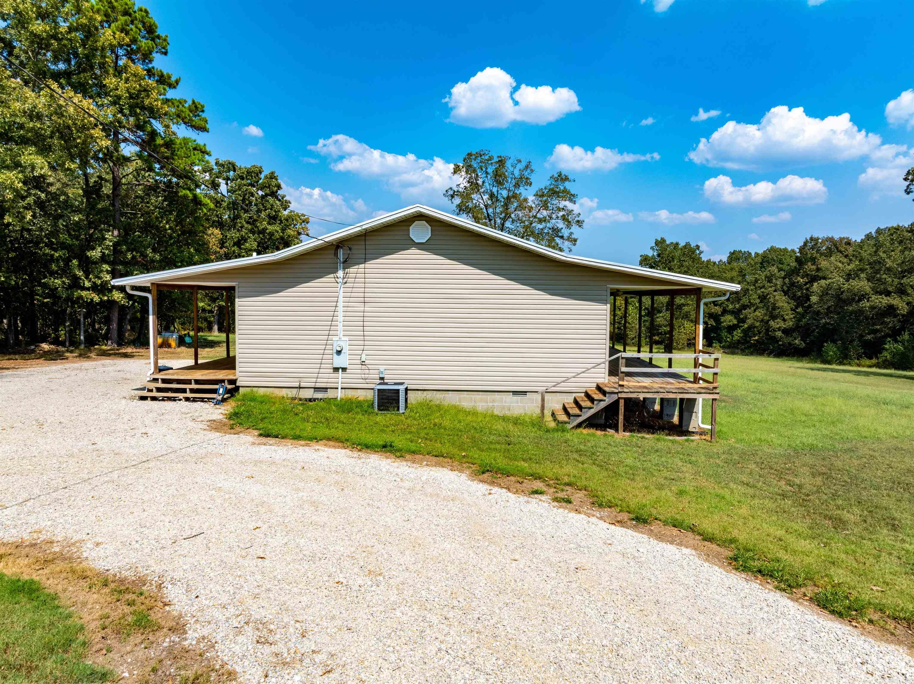 1066 AR Hwy 58  Cave City, AR