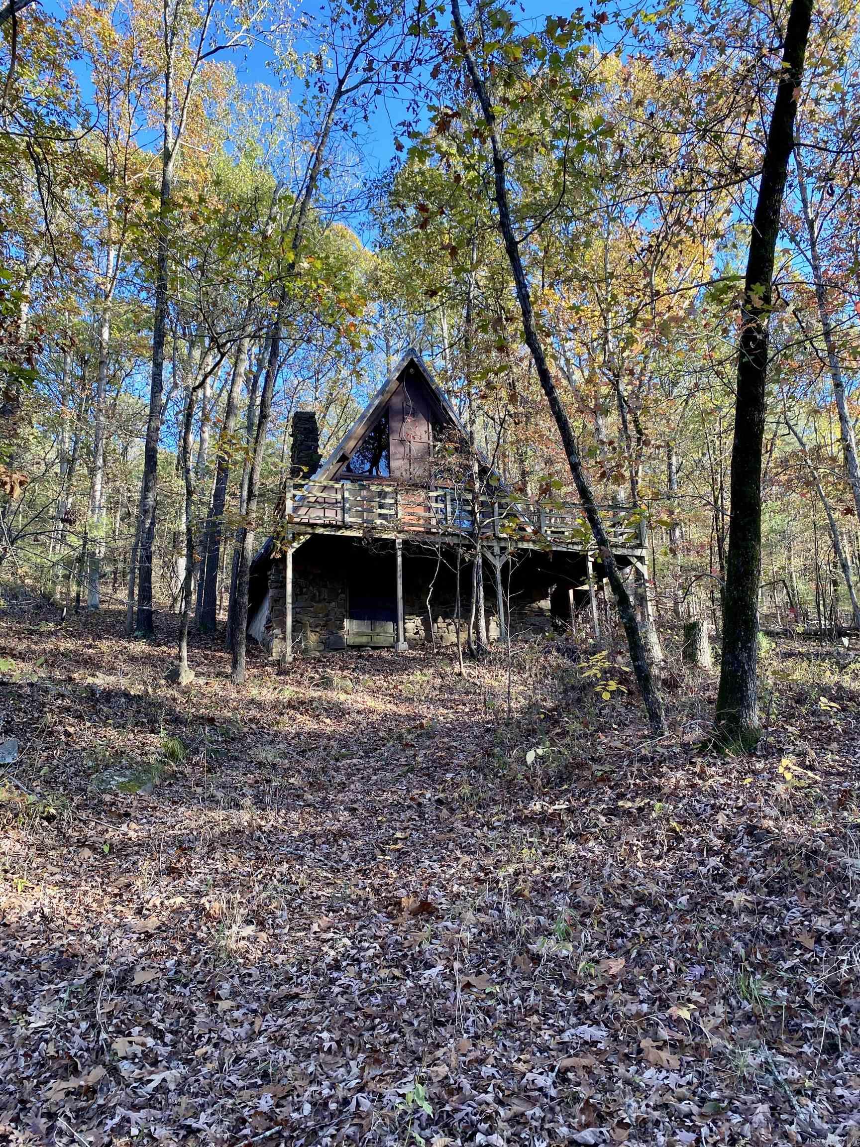 1494 Private Road 2704  London, AR
