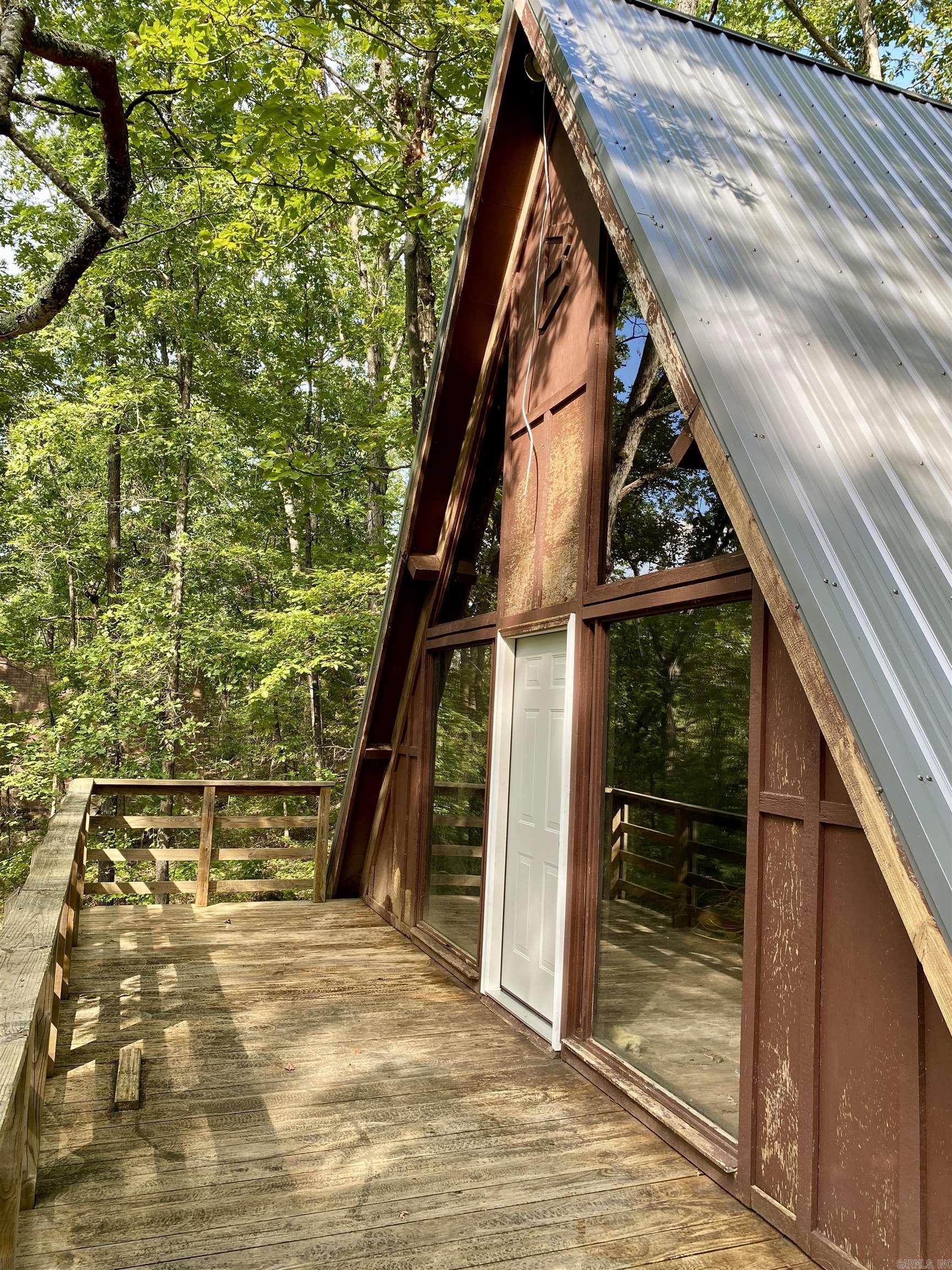 1494 Private Road 2704  London, AR