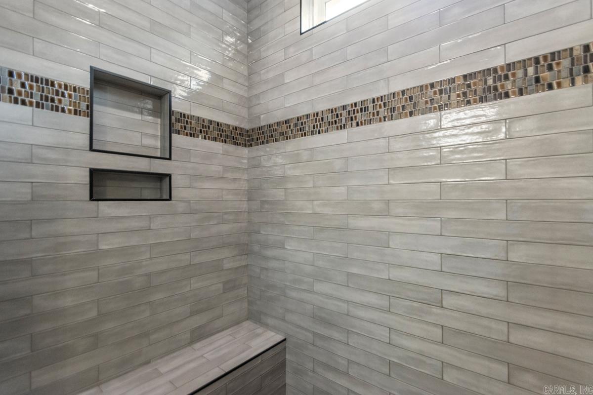 6118 Creekwater  Alexander, AR