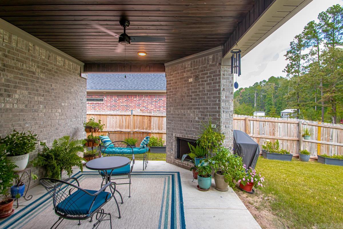 6118 Creekwater  Alexander, AR