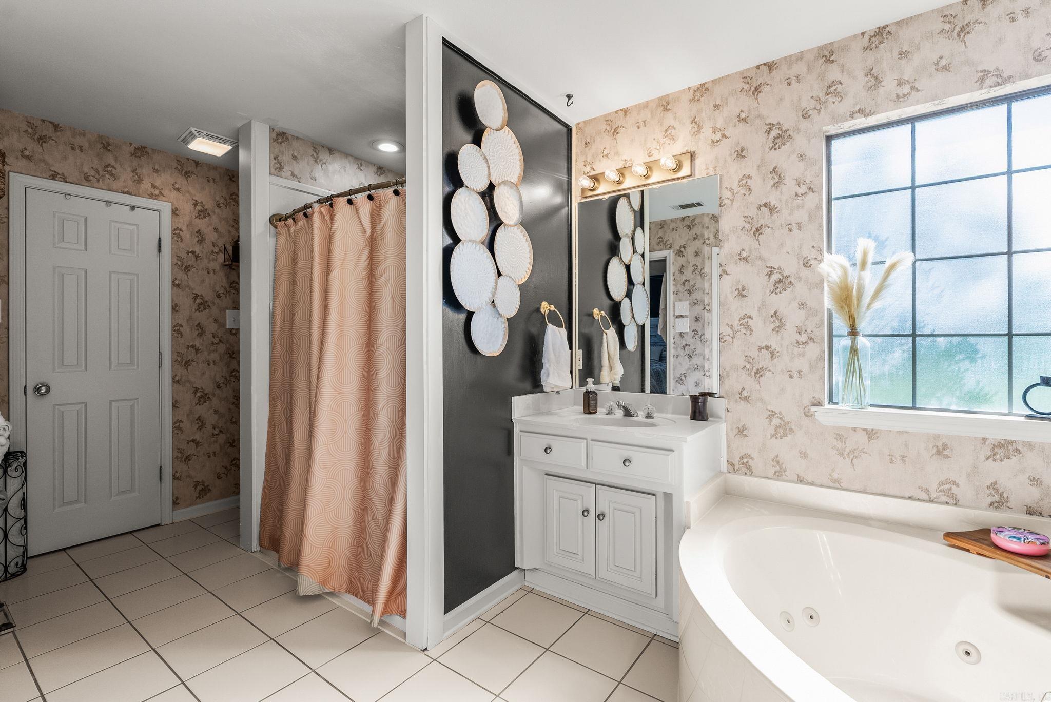 50 Saddle Brook  Austin, AR