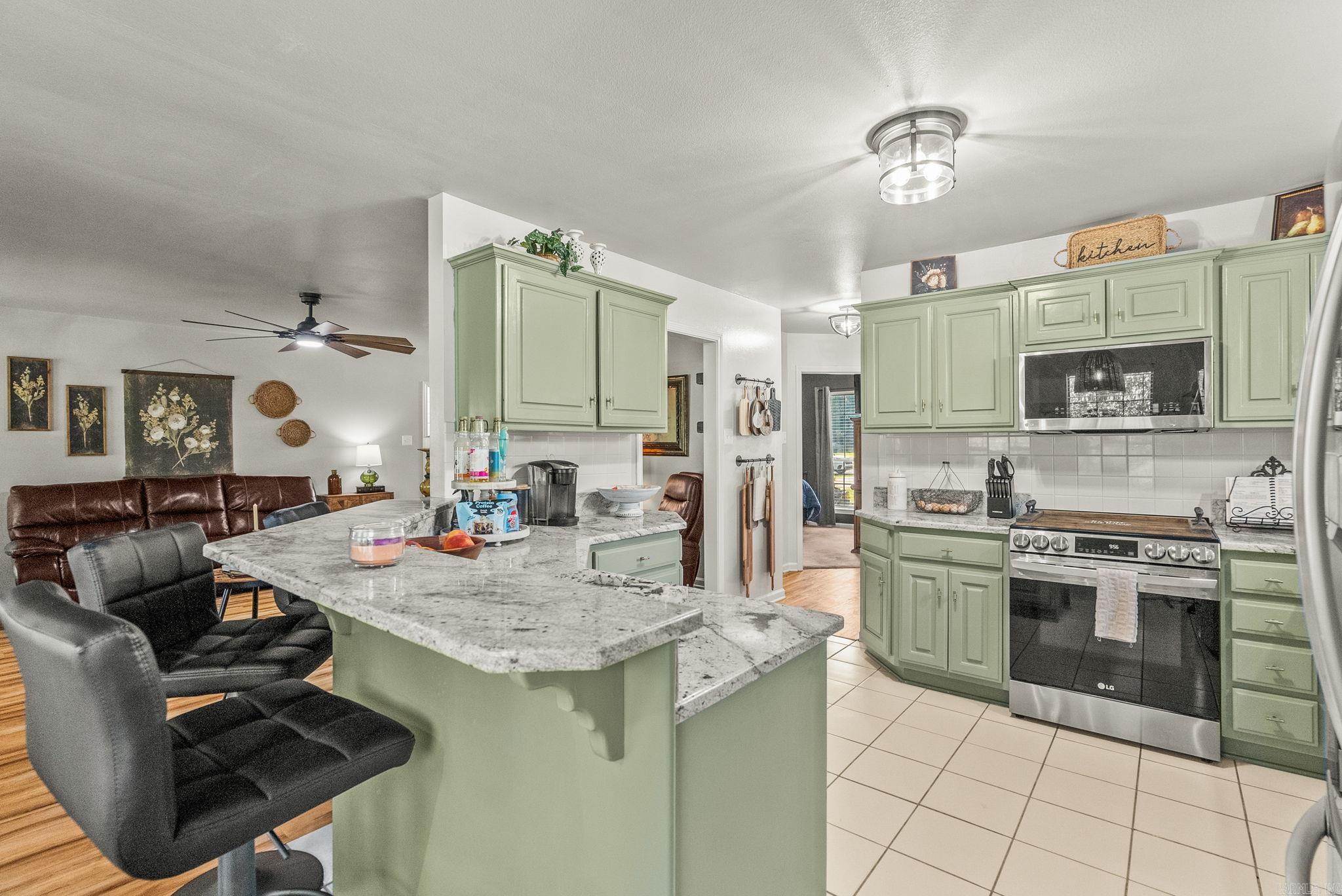50 Saddle Brook  Austin, AR