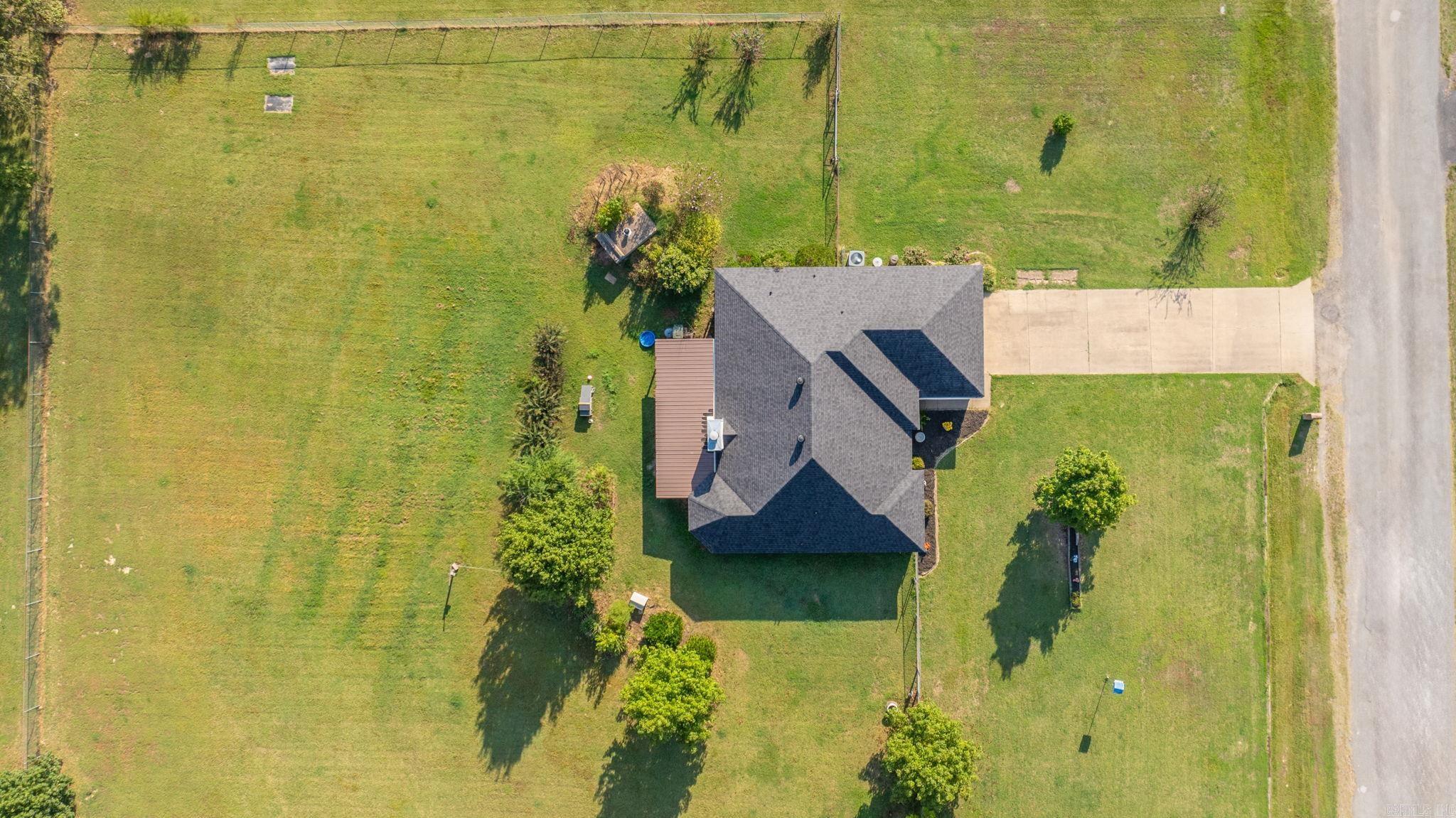 50 Saddle Brook  Austin, AR