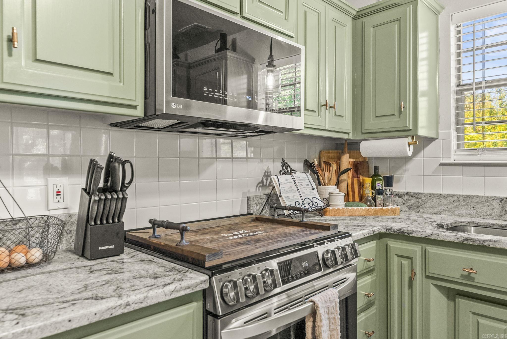 50 Saddle Brook  Austin, AR