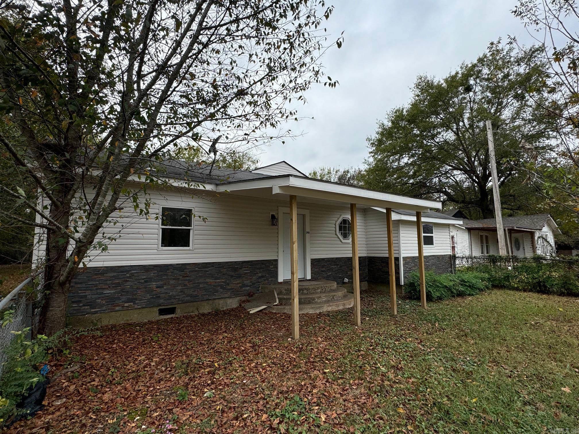 349 W Walnut  Prescott, AR