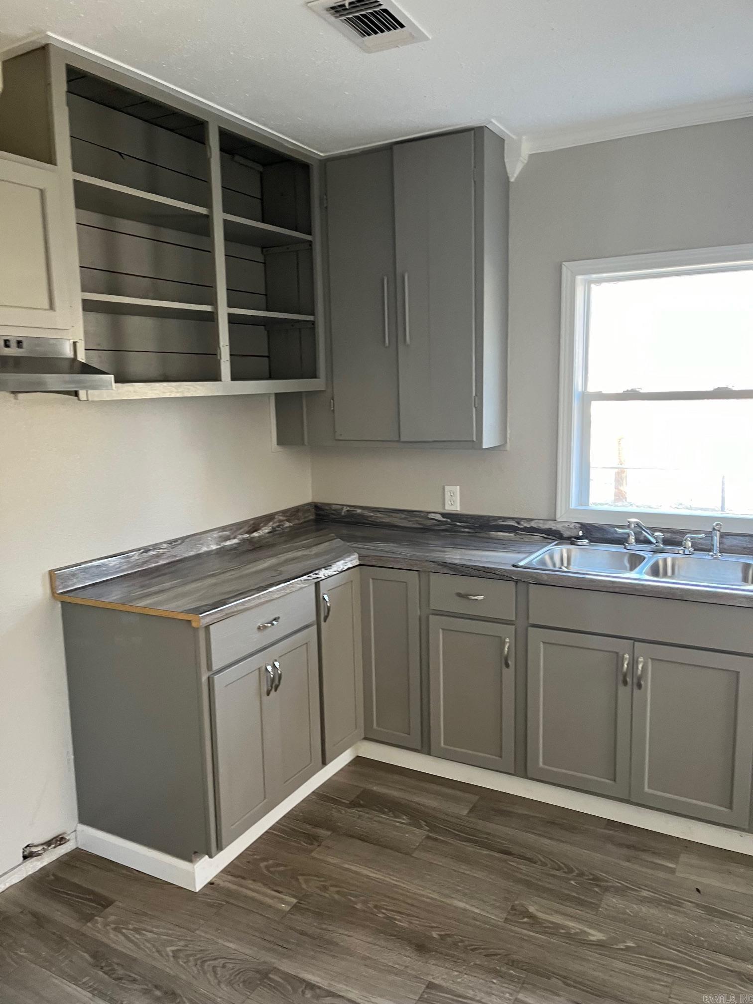 349 W Walnut  Prescott, AR