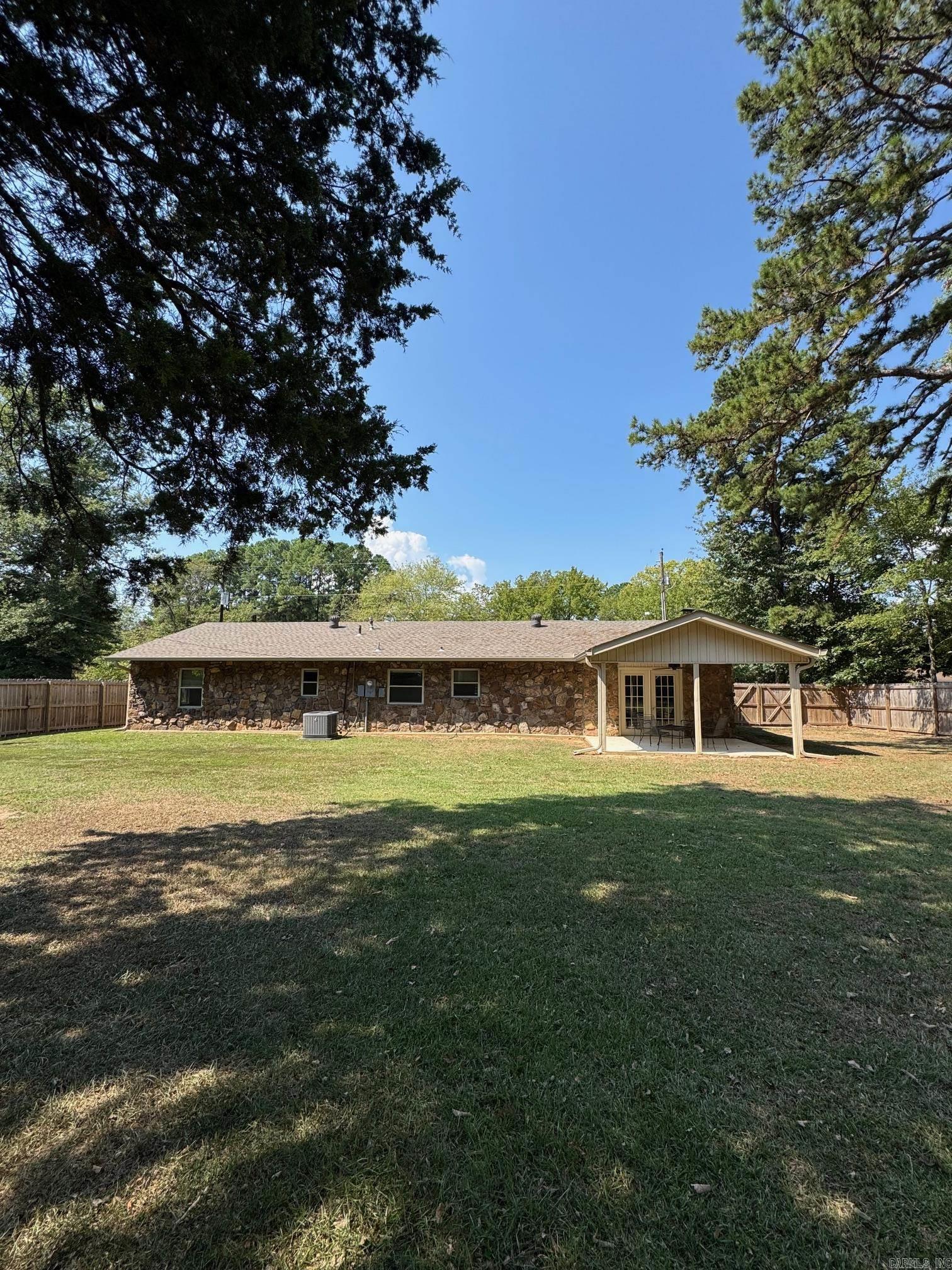 419 N 15th St.  Heber Springs, AR