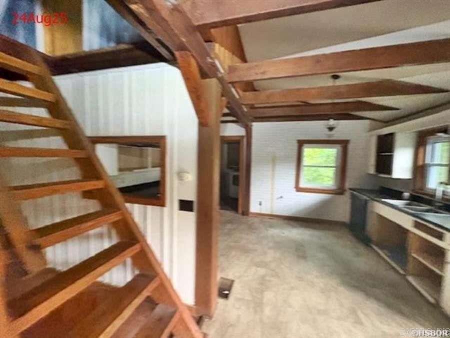 135 Burnett Road  Delight, AR