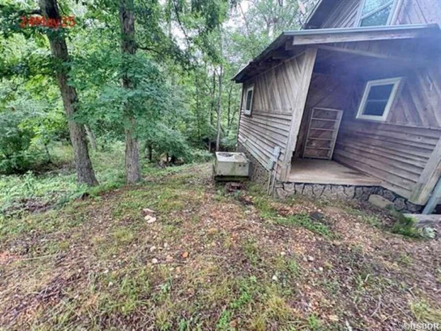 135 Burnett Road  Delight, AR