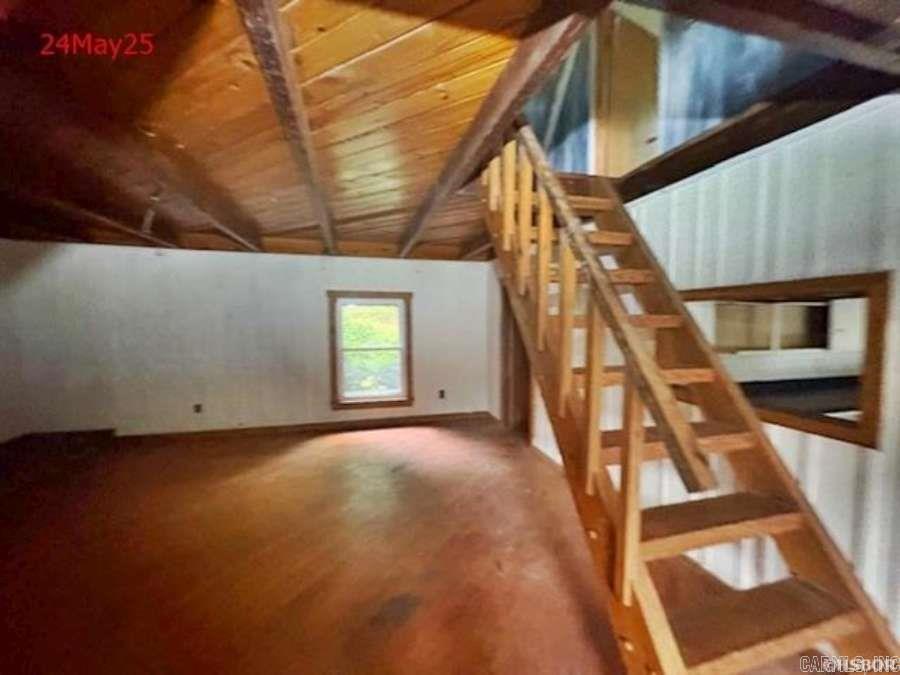 135 Burnett Road  Delight, AR