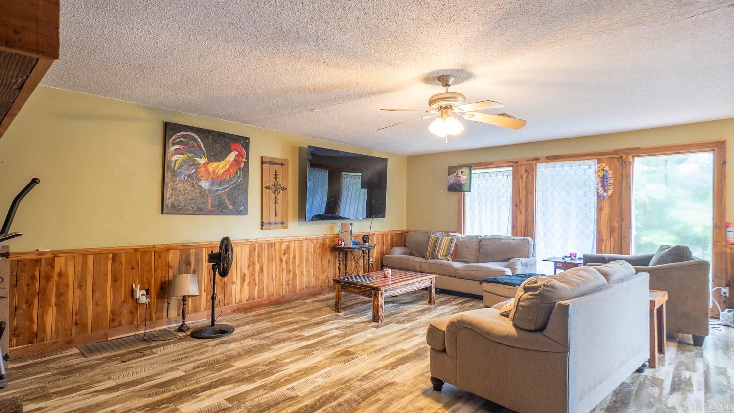 12 Riverbend Road  Mammoth Spring, AR