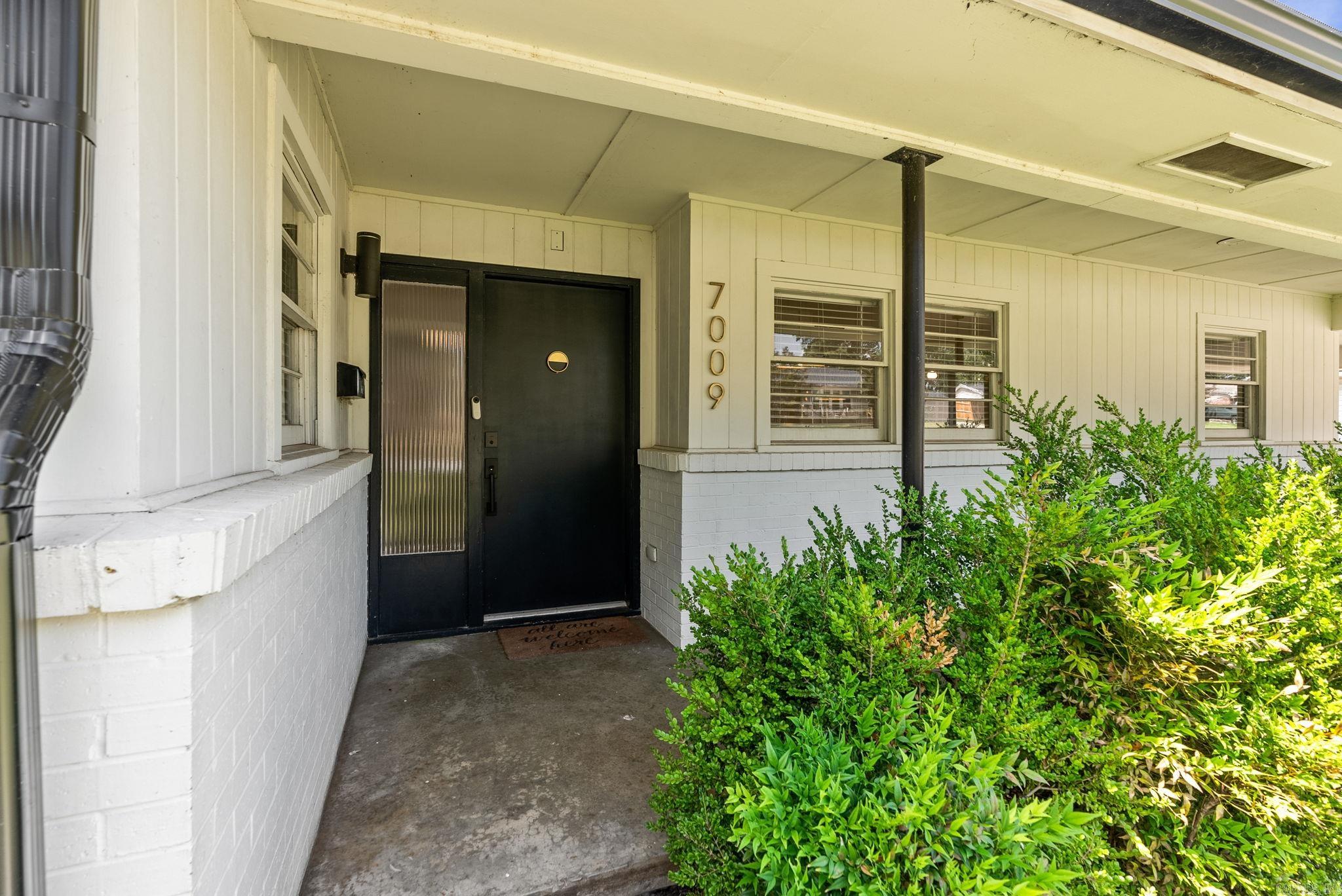 7009 Kingwood  Little Rock, AR