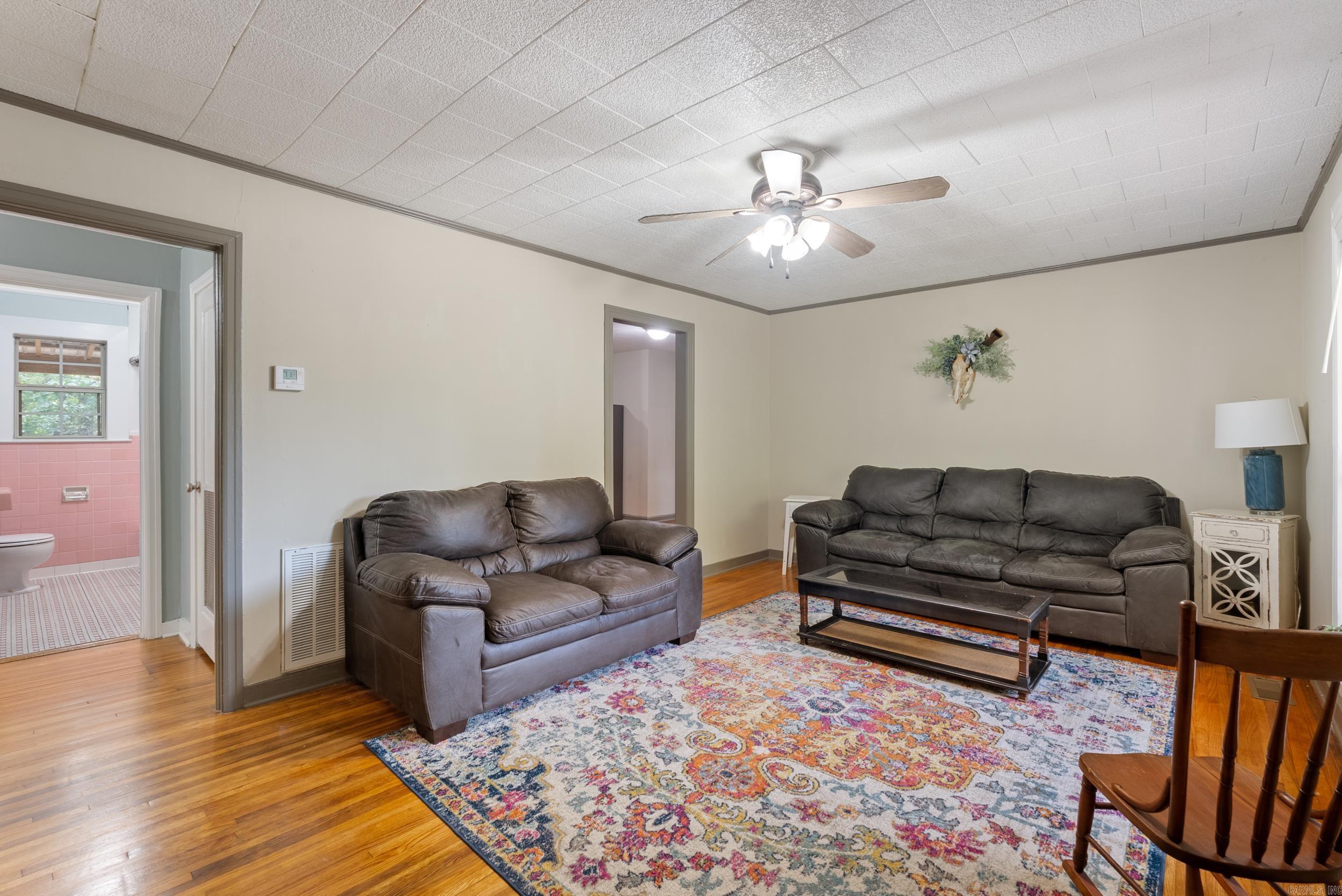 30 Conwell  Conway, AR