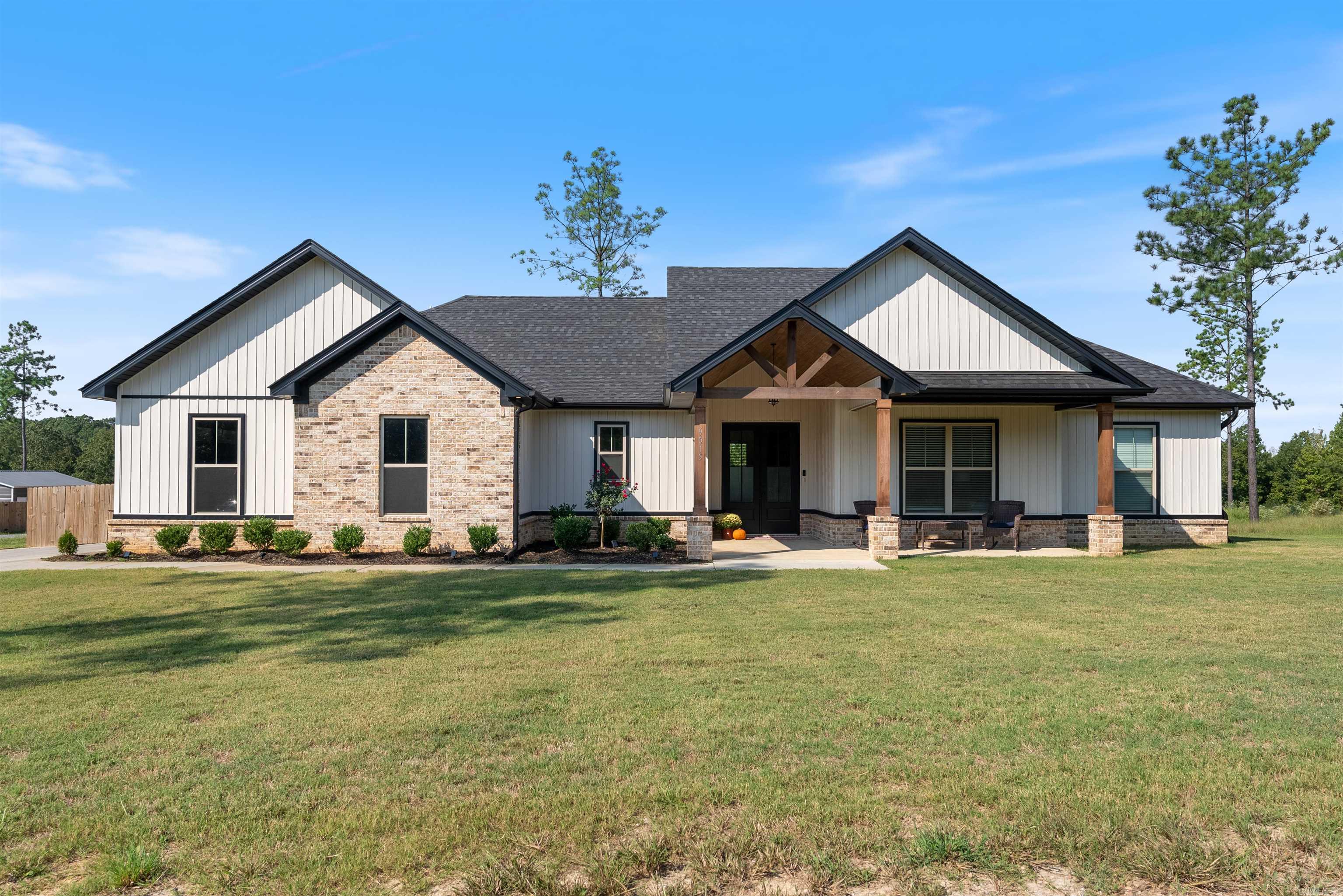 9015 Highway 298  Benton, AR