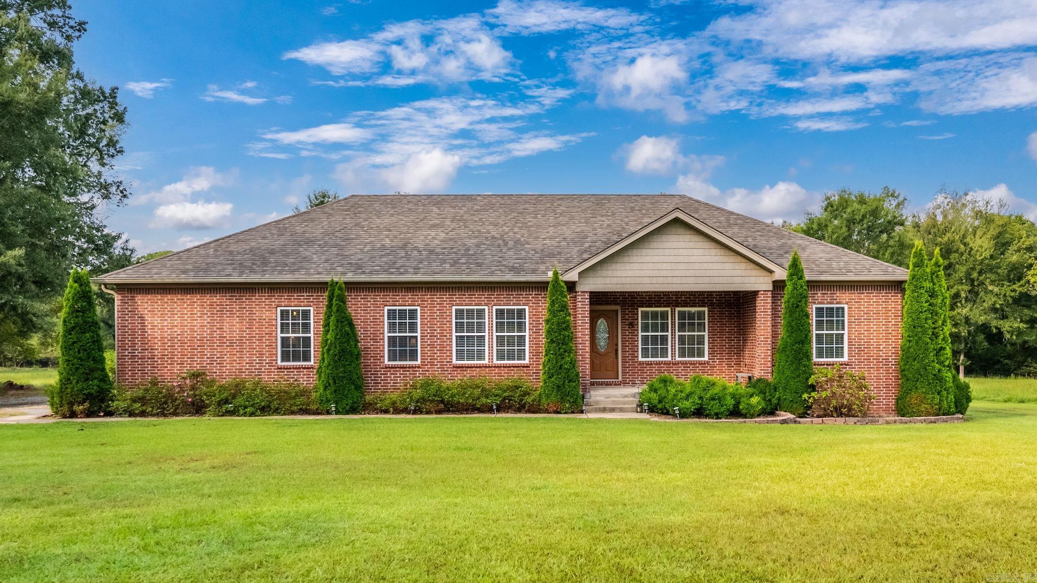 15702 E Railroad  Roland, AR