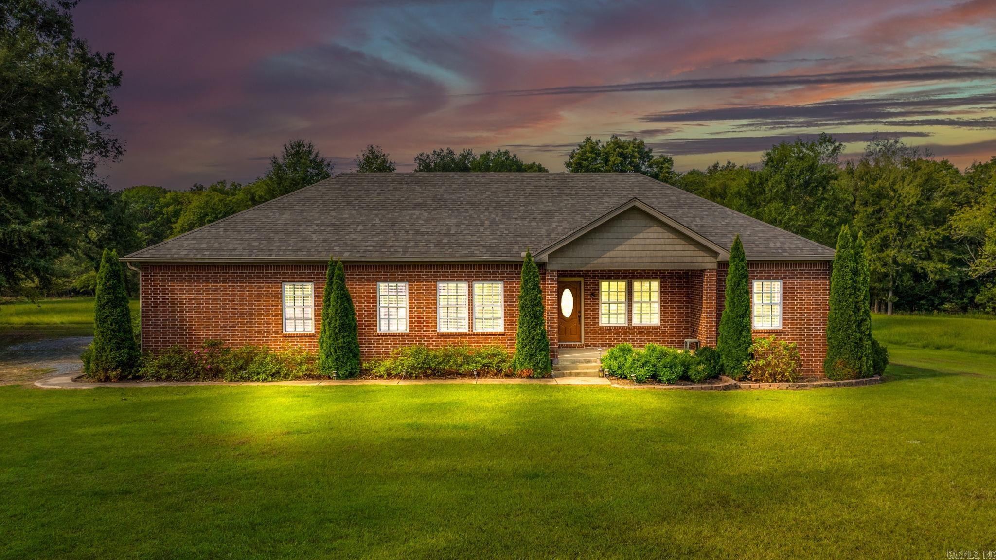 15702 E Railroad  Roland, AR