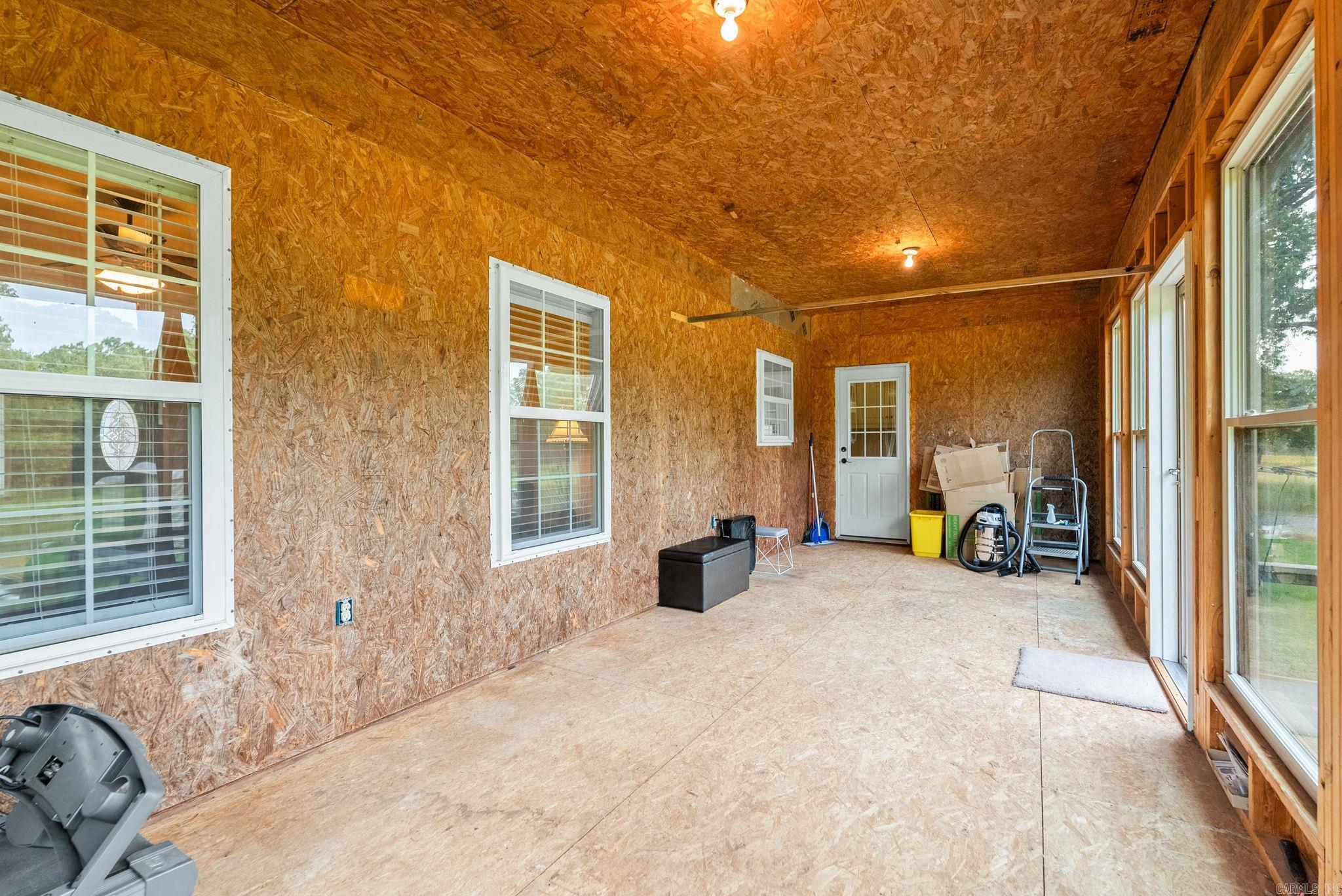 15702 E Railroad  Roland, AR