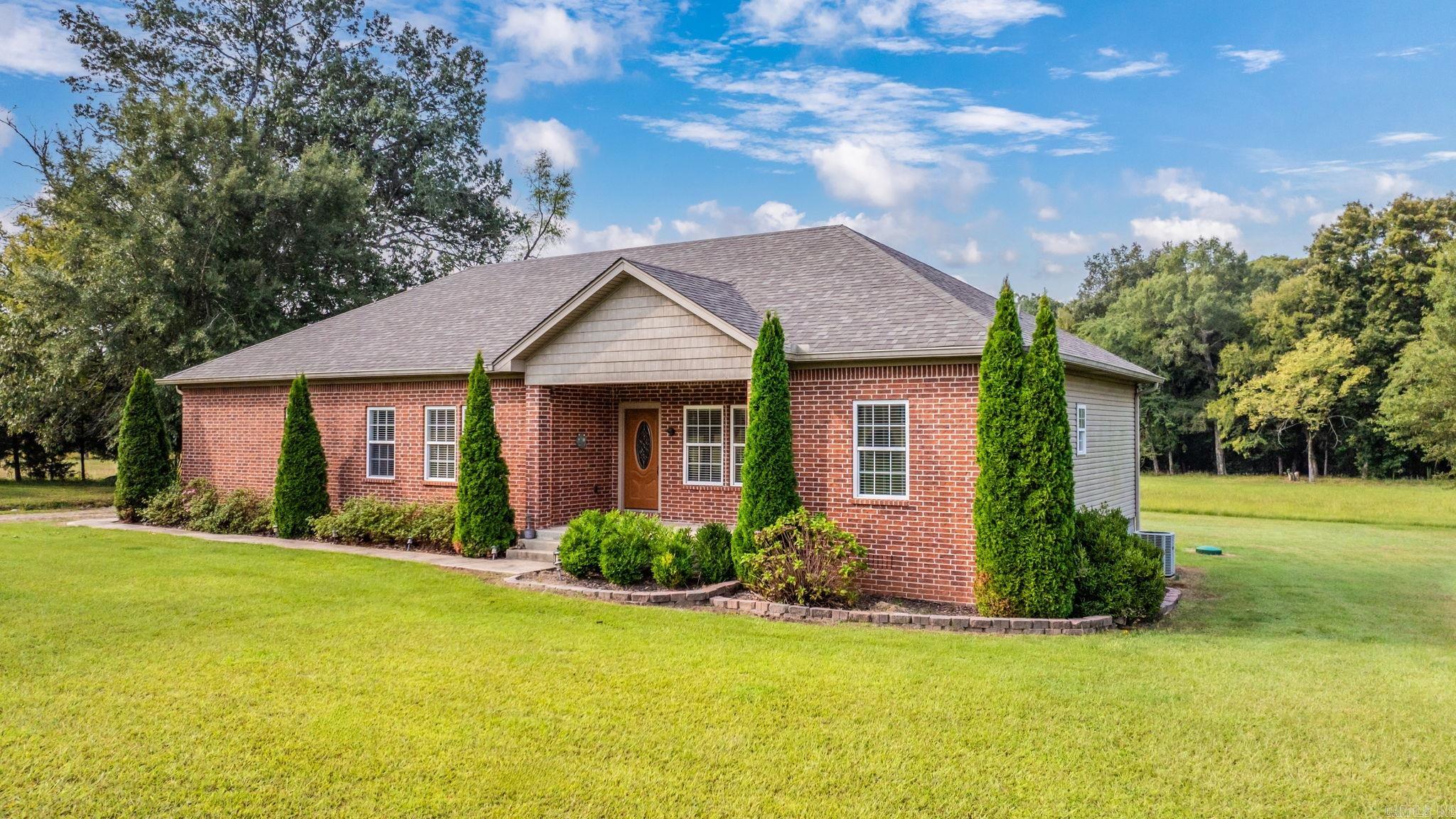 15702 E Railroad  Roland, AR