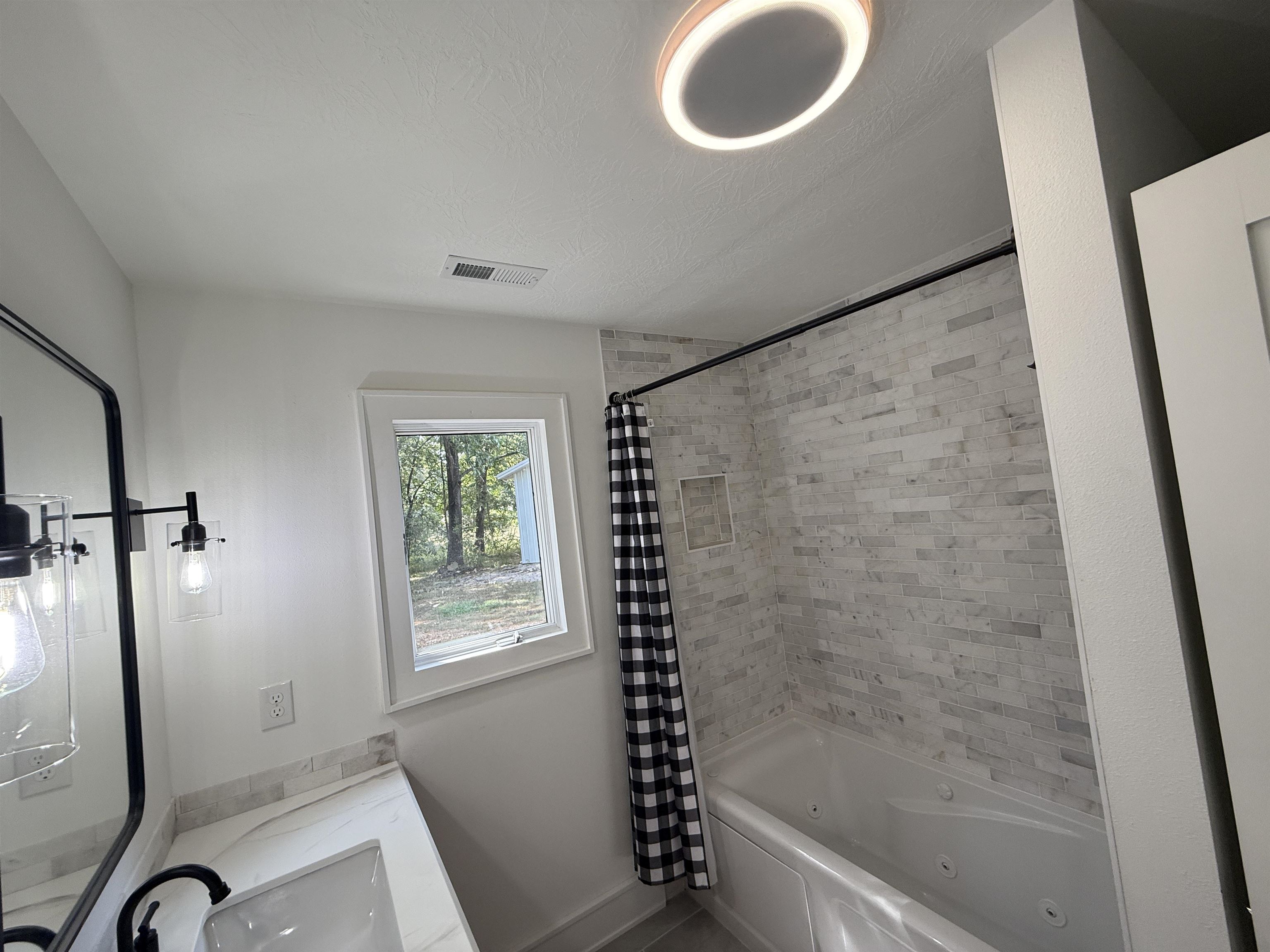 316 E Church  Horseshoe Bend, AR