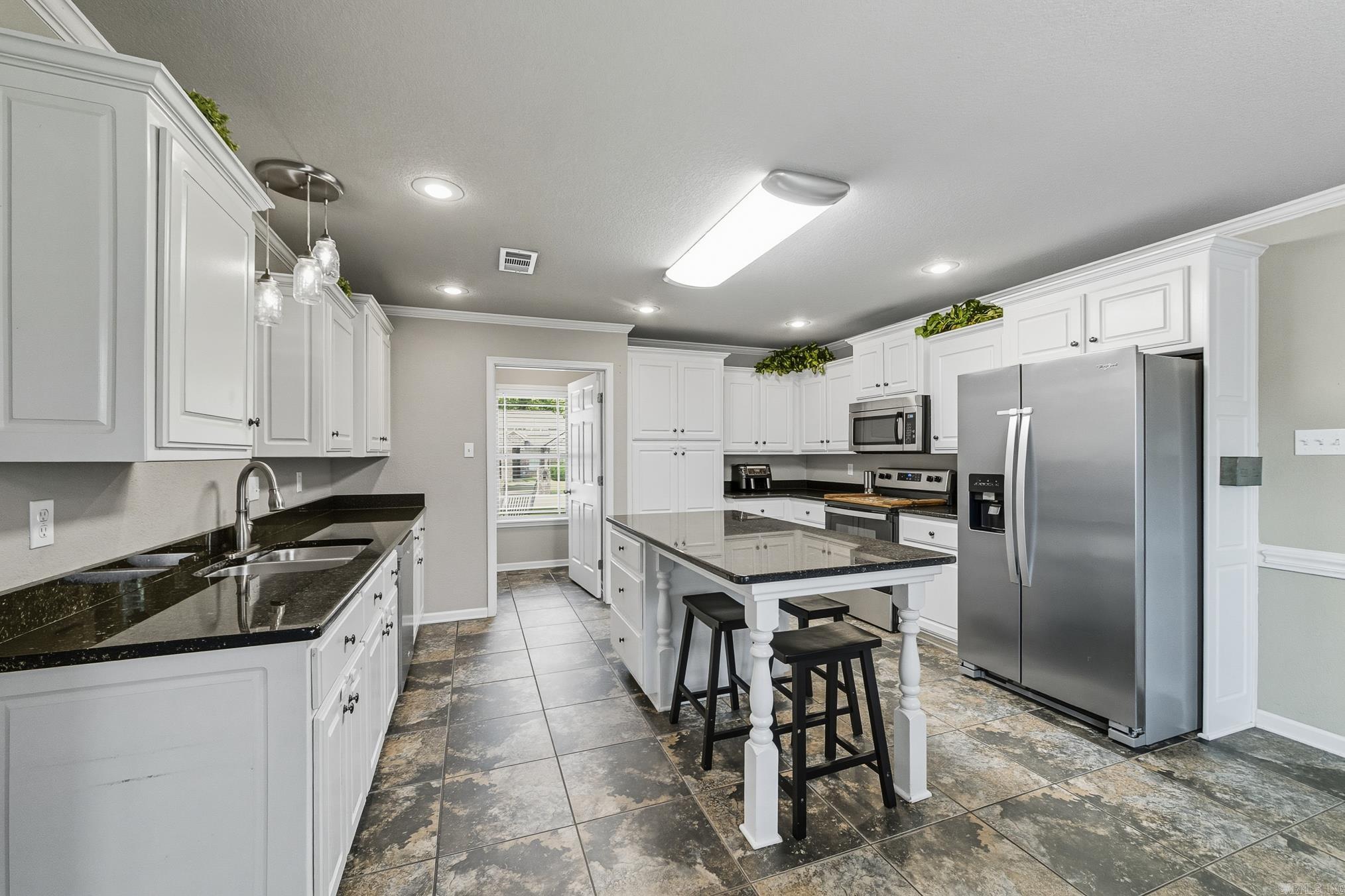169 Creekside  Austin, AR