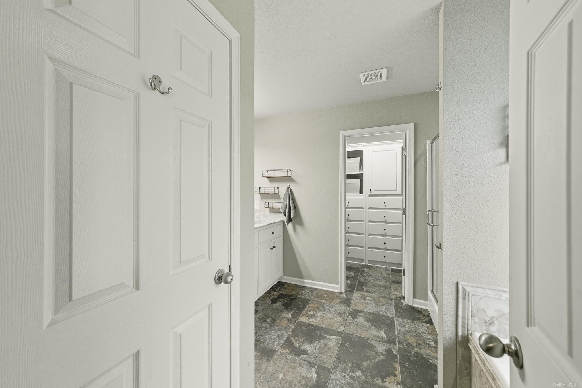 169 Creekside  Austin, AR