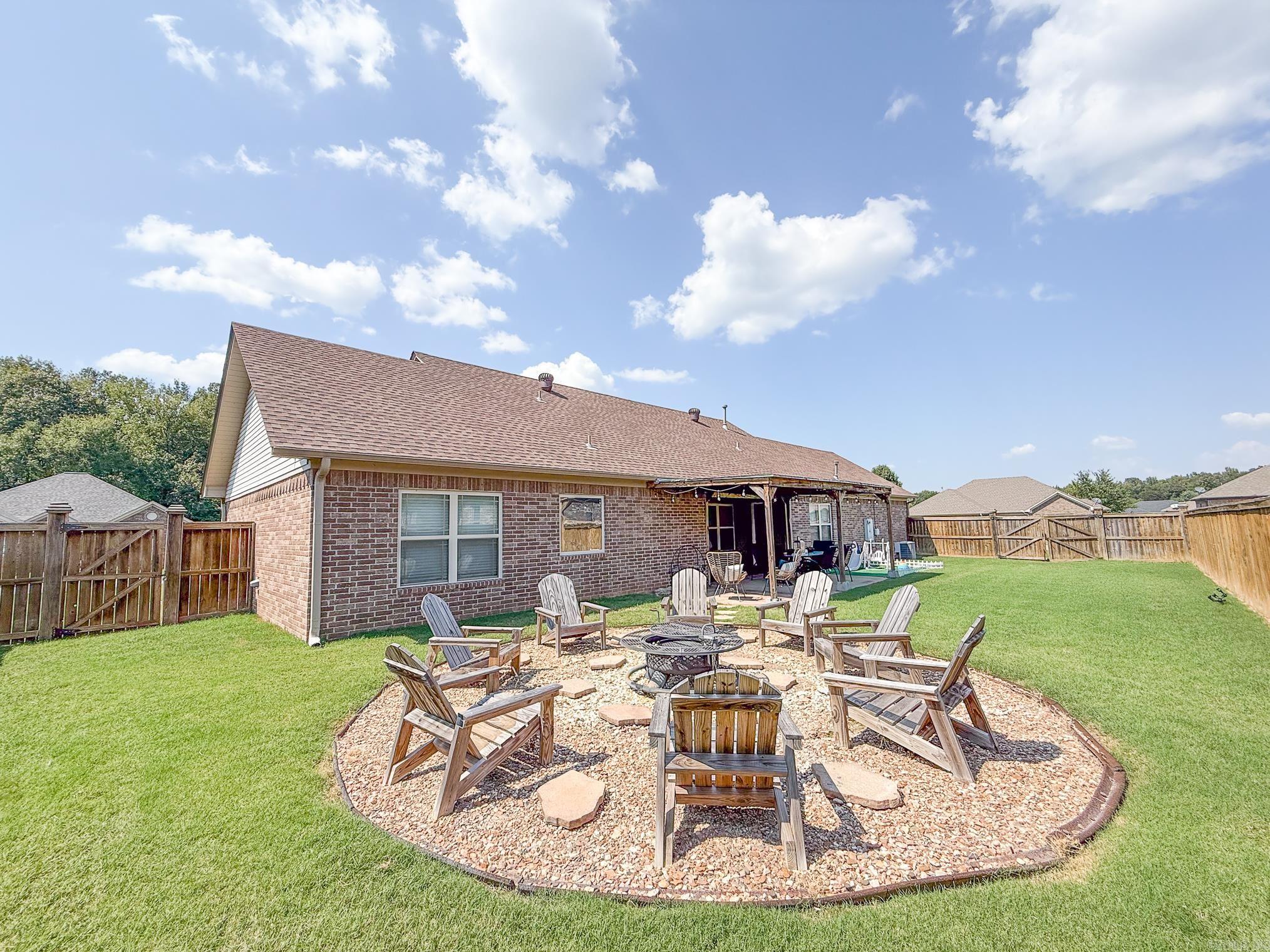 169 Creekside  Austin, AR