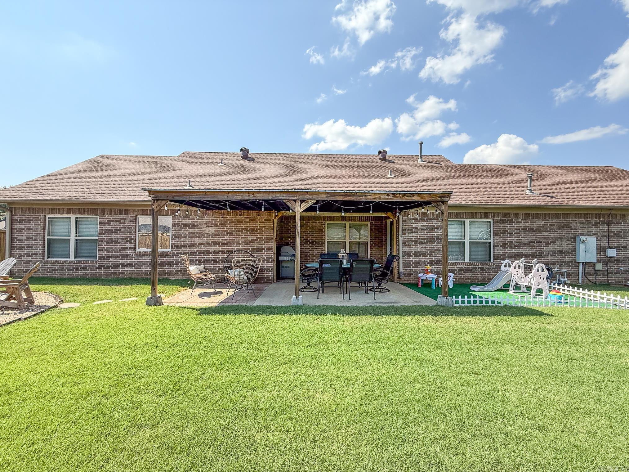 169 Creekside  Austin, AR