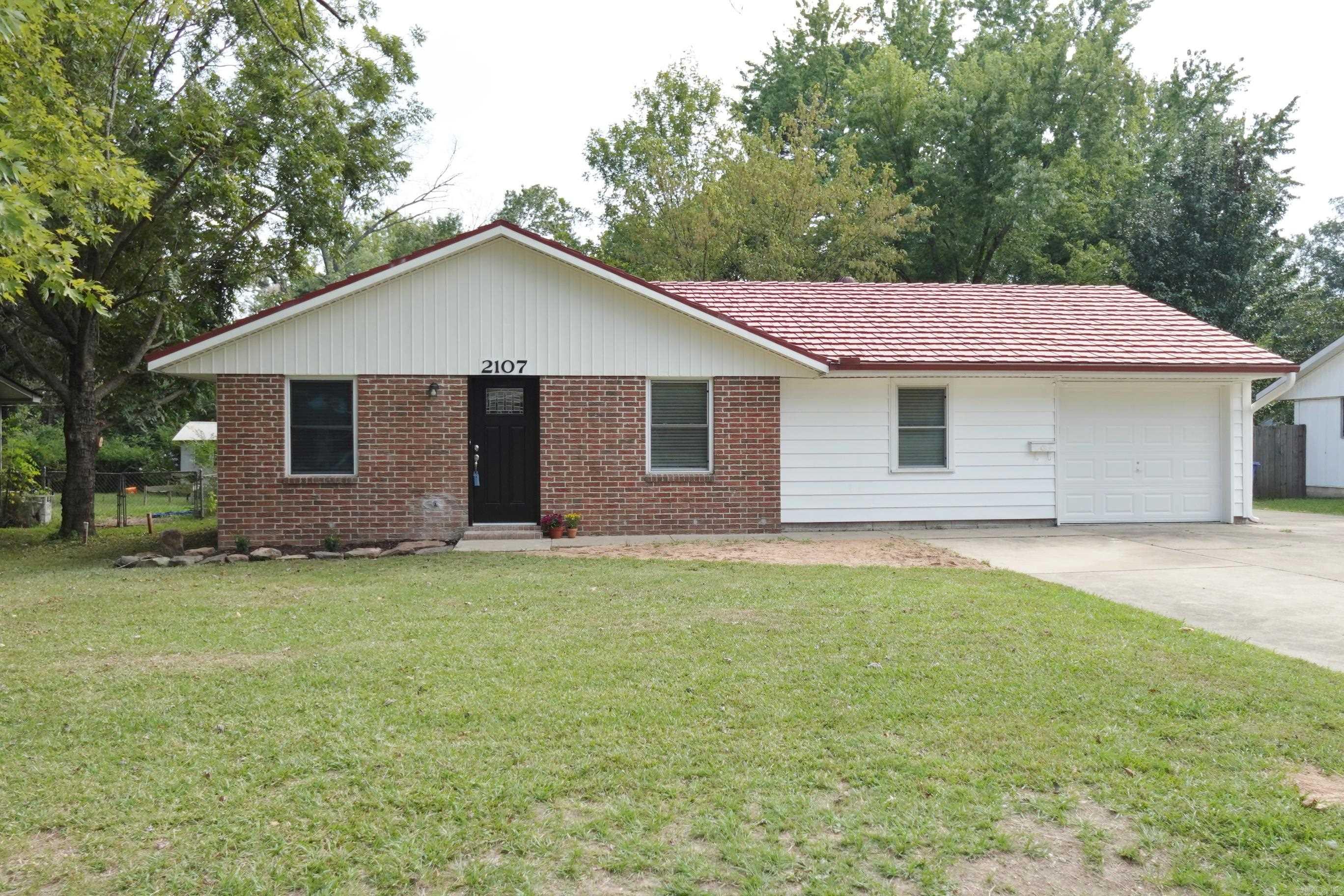 2107 Broadview Ave.  Conway, AR