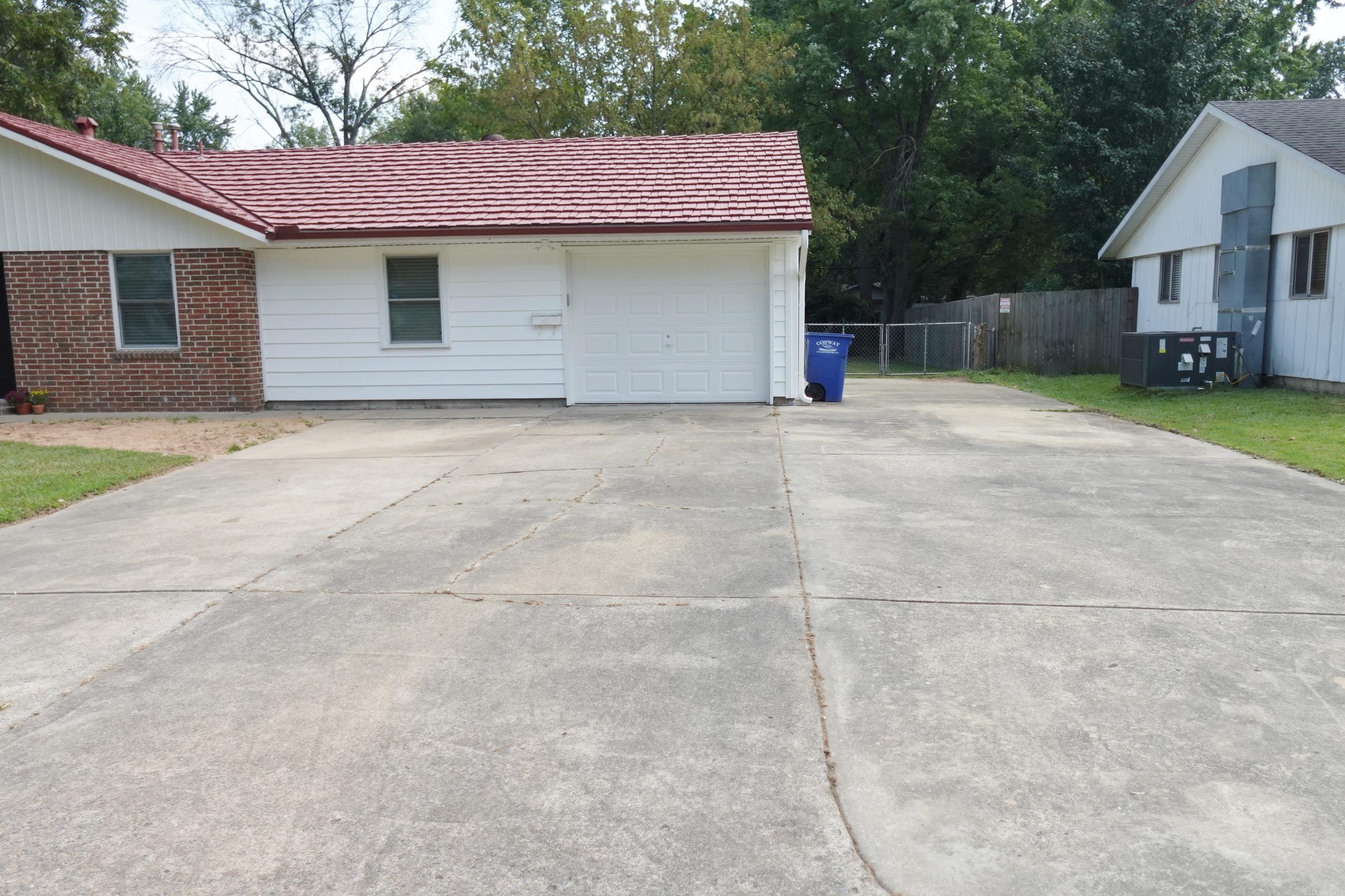 2107 Broadview Ave.  Conway, AR