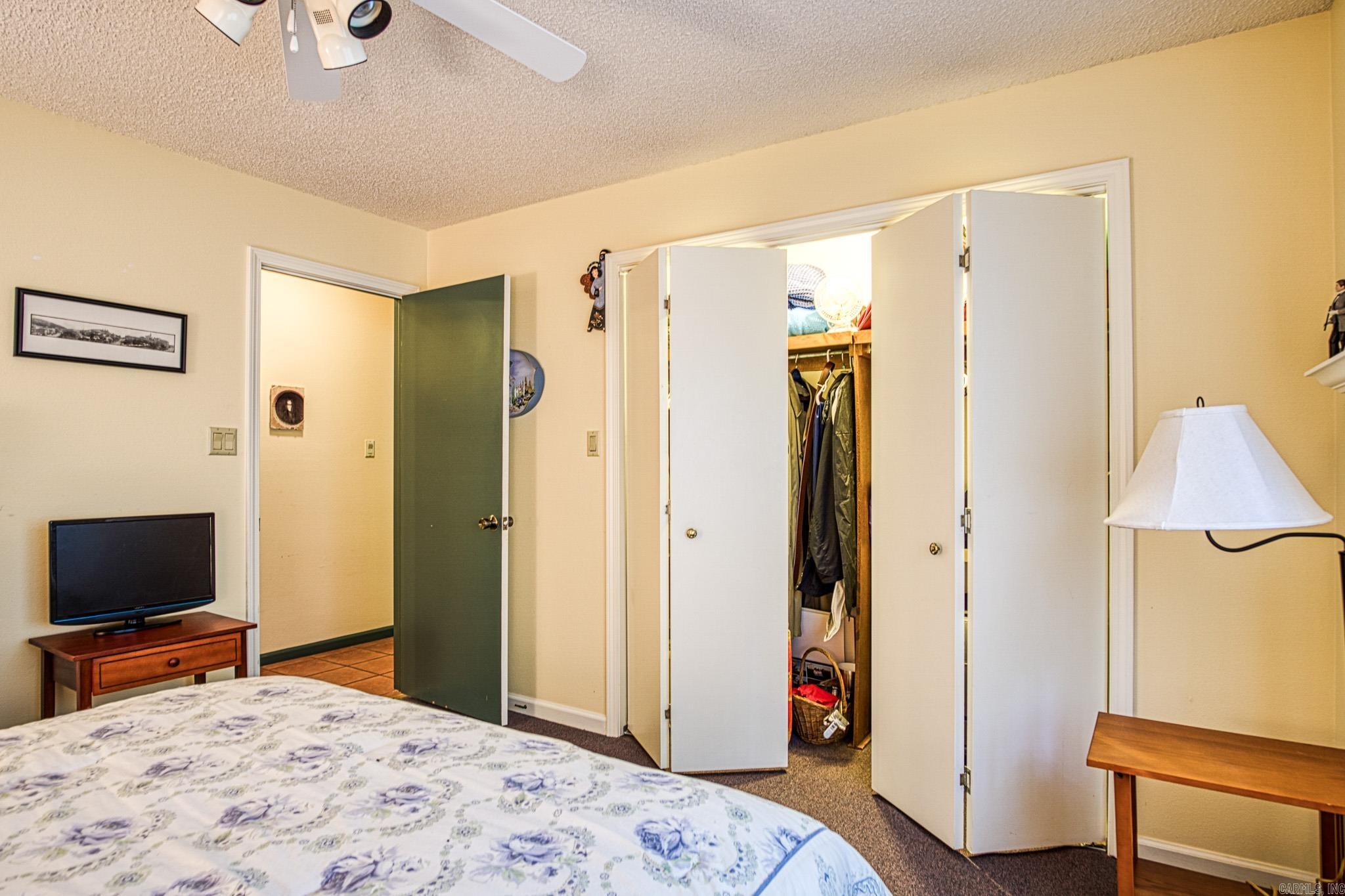 29 Salobrena Way  Hot Springs Village, AR