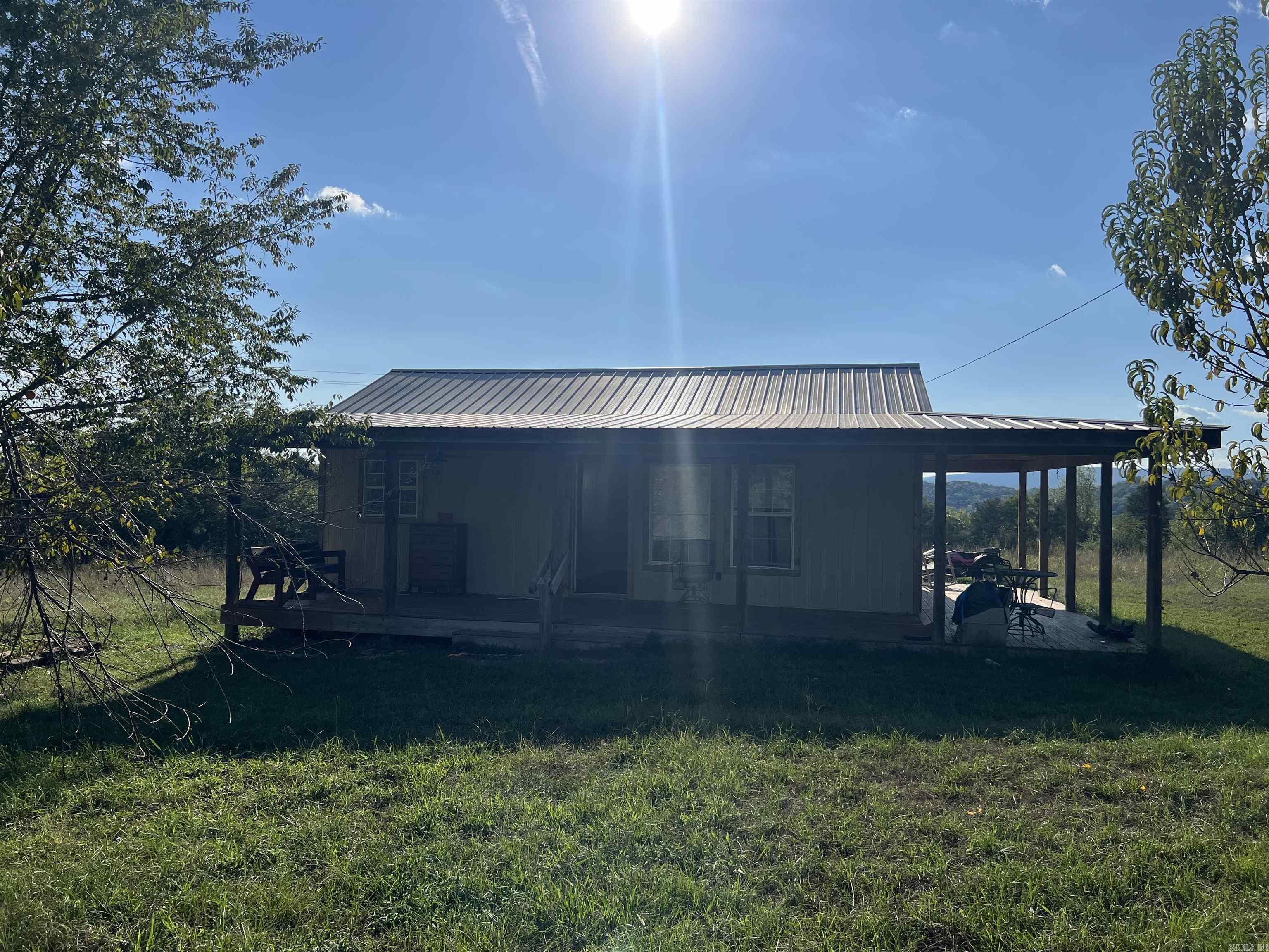 1435 Burnt Ridge Rd (Cabin)  Shirley, AR