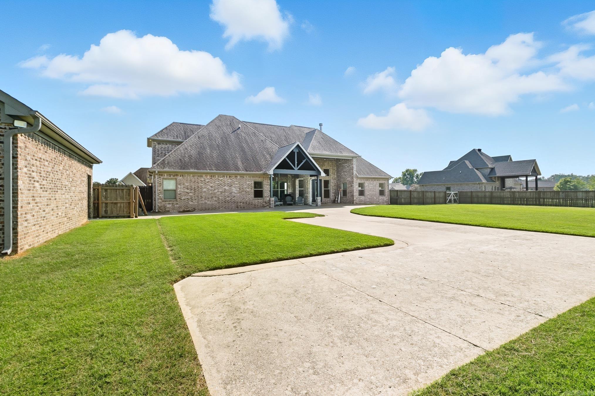 150 Prairie Crossing  Lonoke, AR