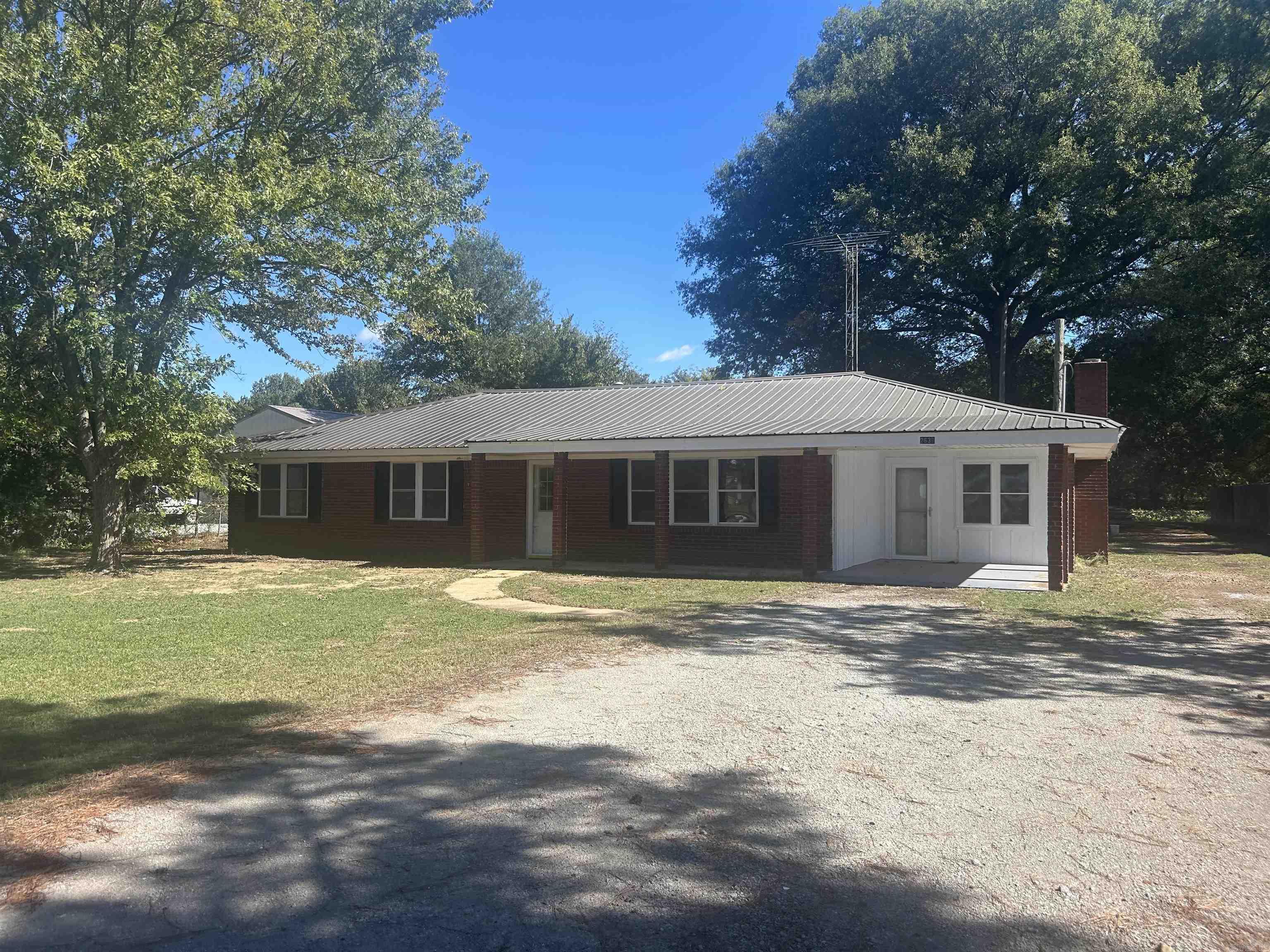 2638 Highway 1  Cherry Valley, AR