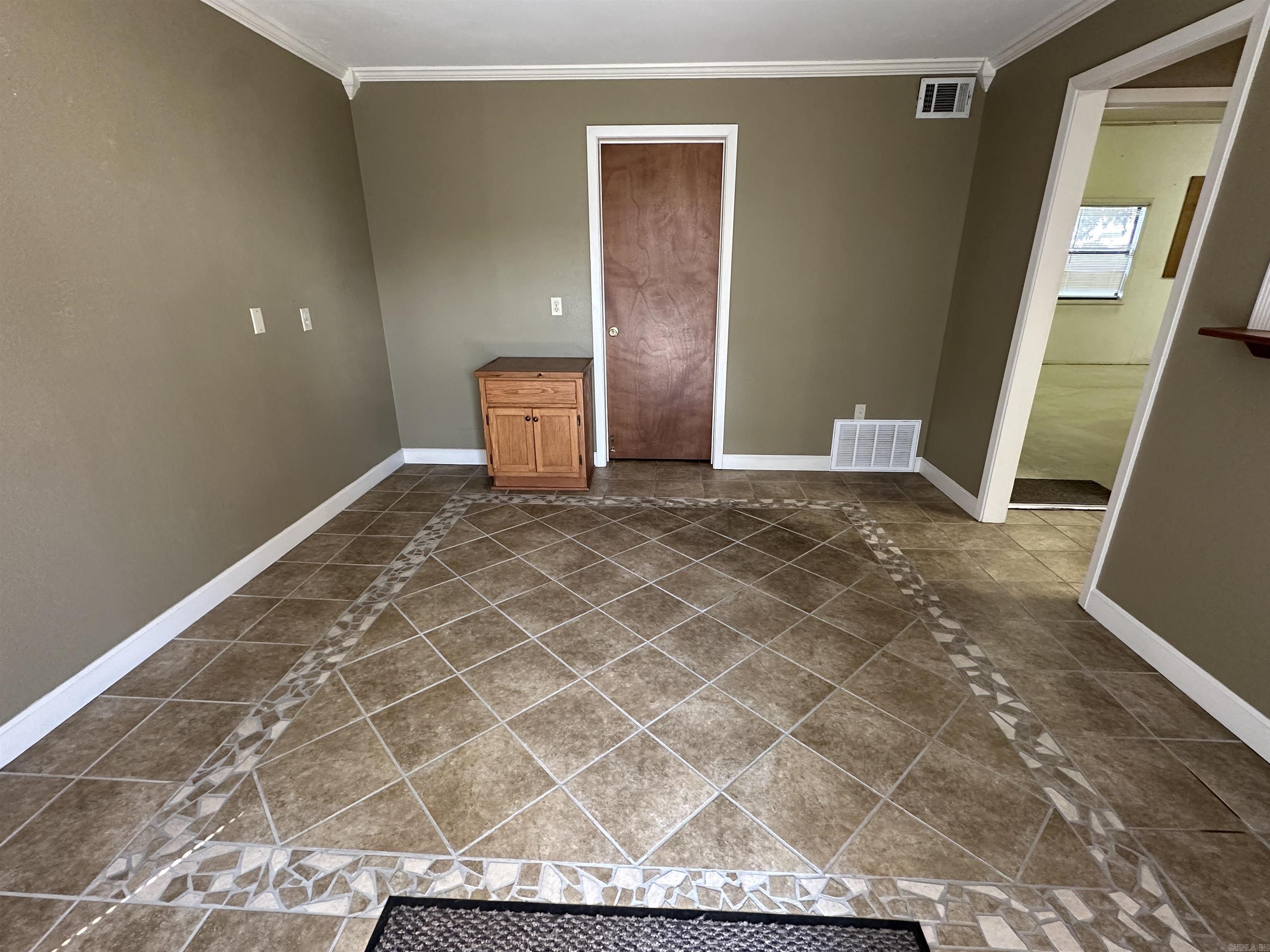 220 S 4th  Heber Springs, AR