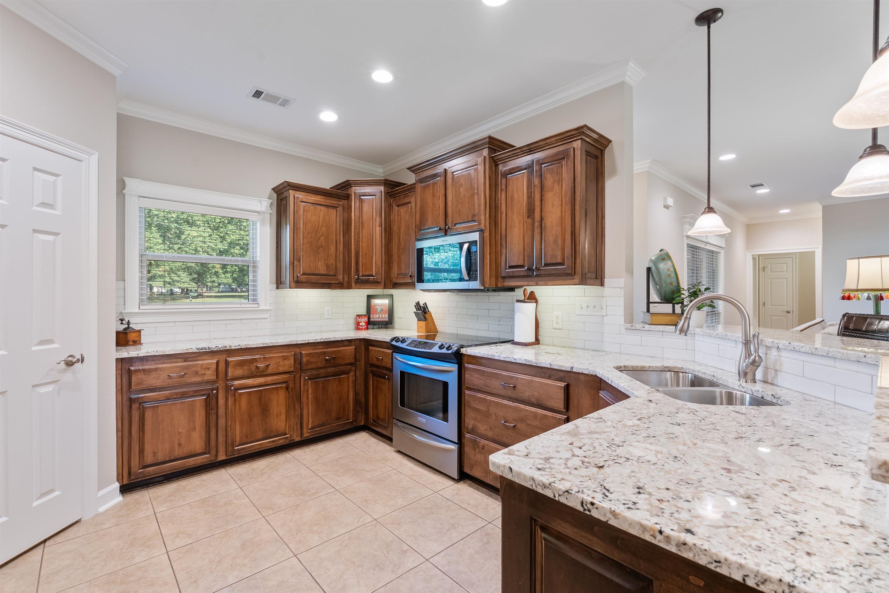 75 Chickadee Cove  Cabot, AR
