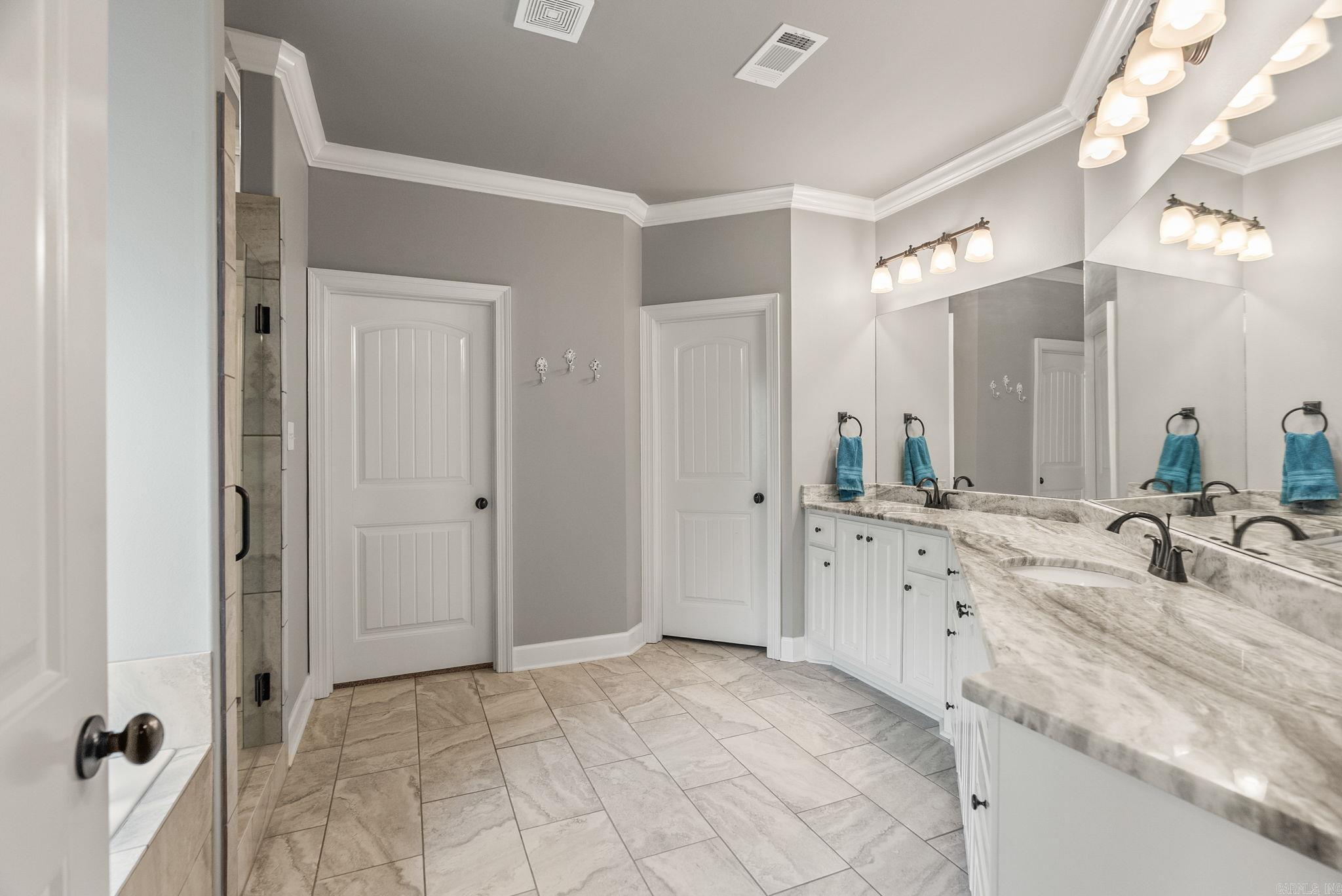 2056 Gunnison  Little Rock, AR