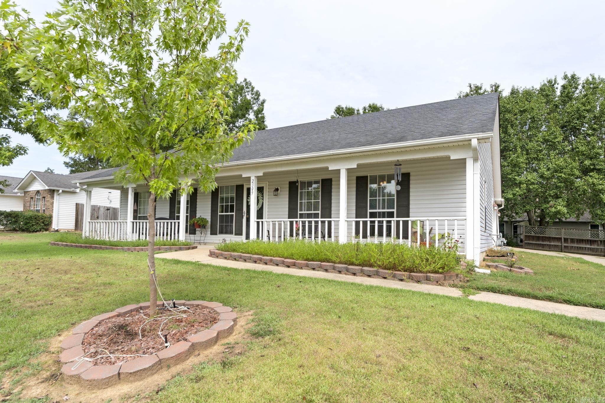 2309 Cherry Creek  Bryant, AR