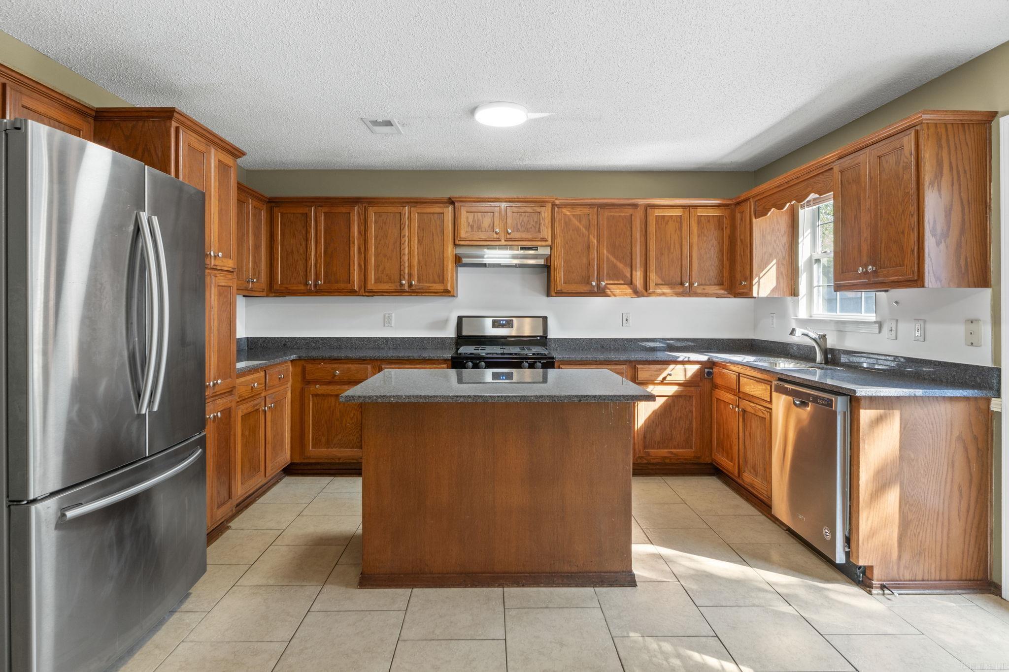 2309 Cherry Creek  Bryant, AR
