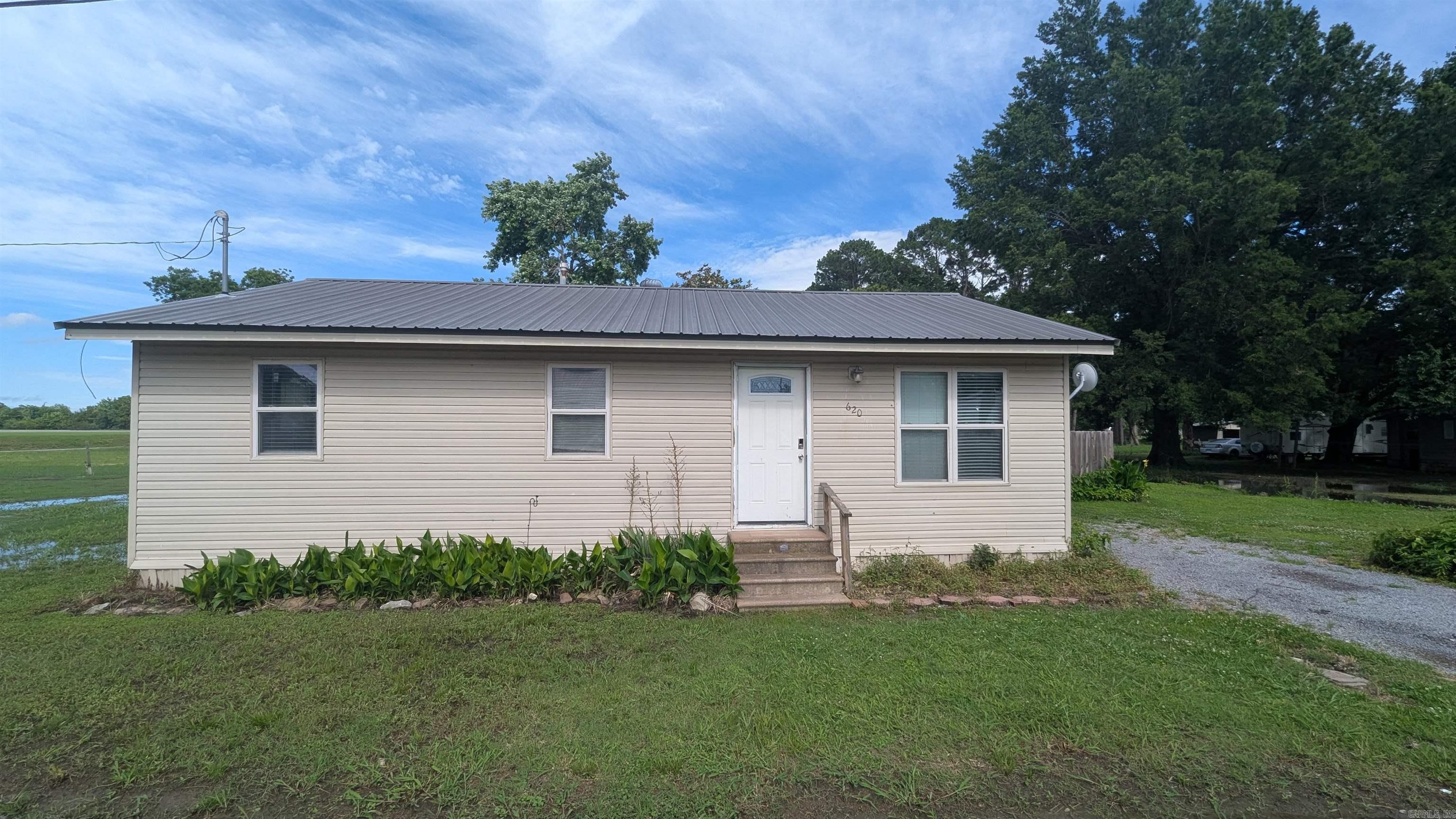 620 N Main St  Grubbs, AR