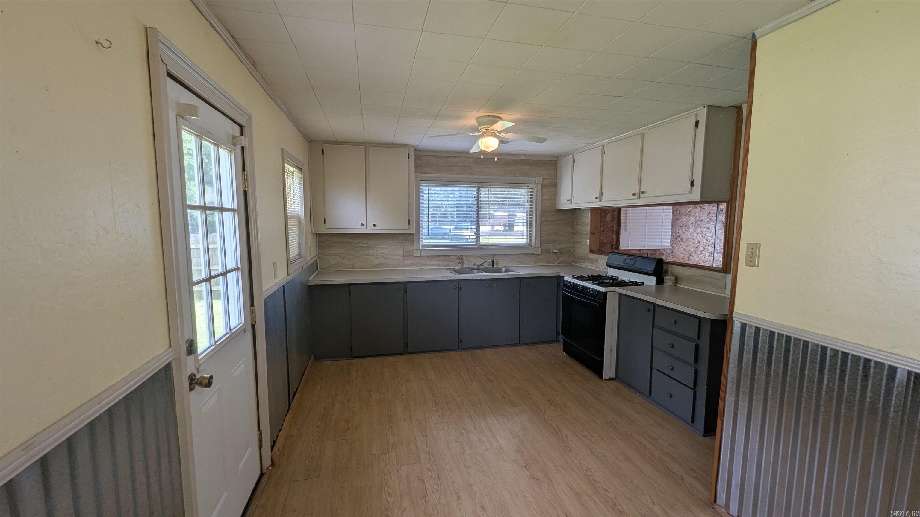 620 N Main St  Grubbs, AR