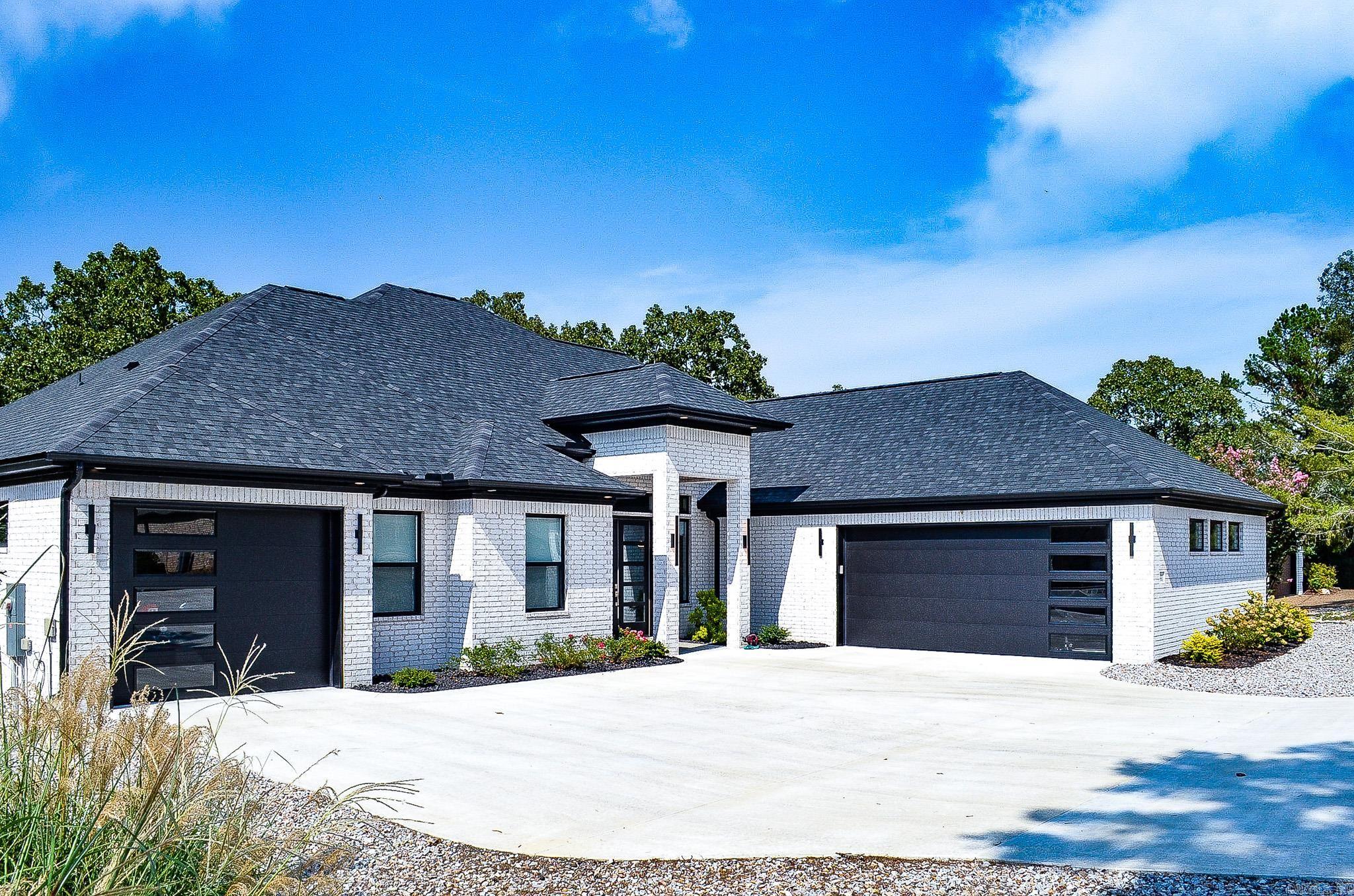 41 Linares  Hot Springs Village, AR