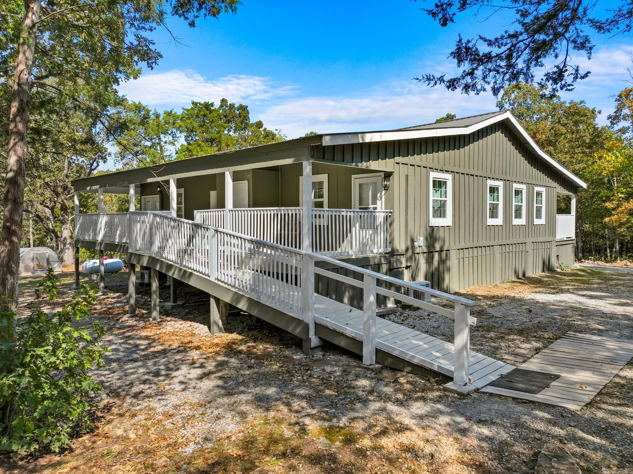 538 County Road 36  Clarkridge, AR