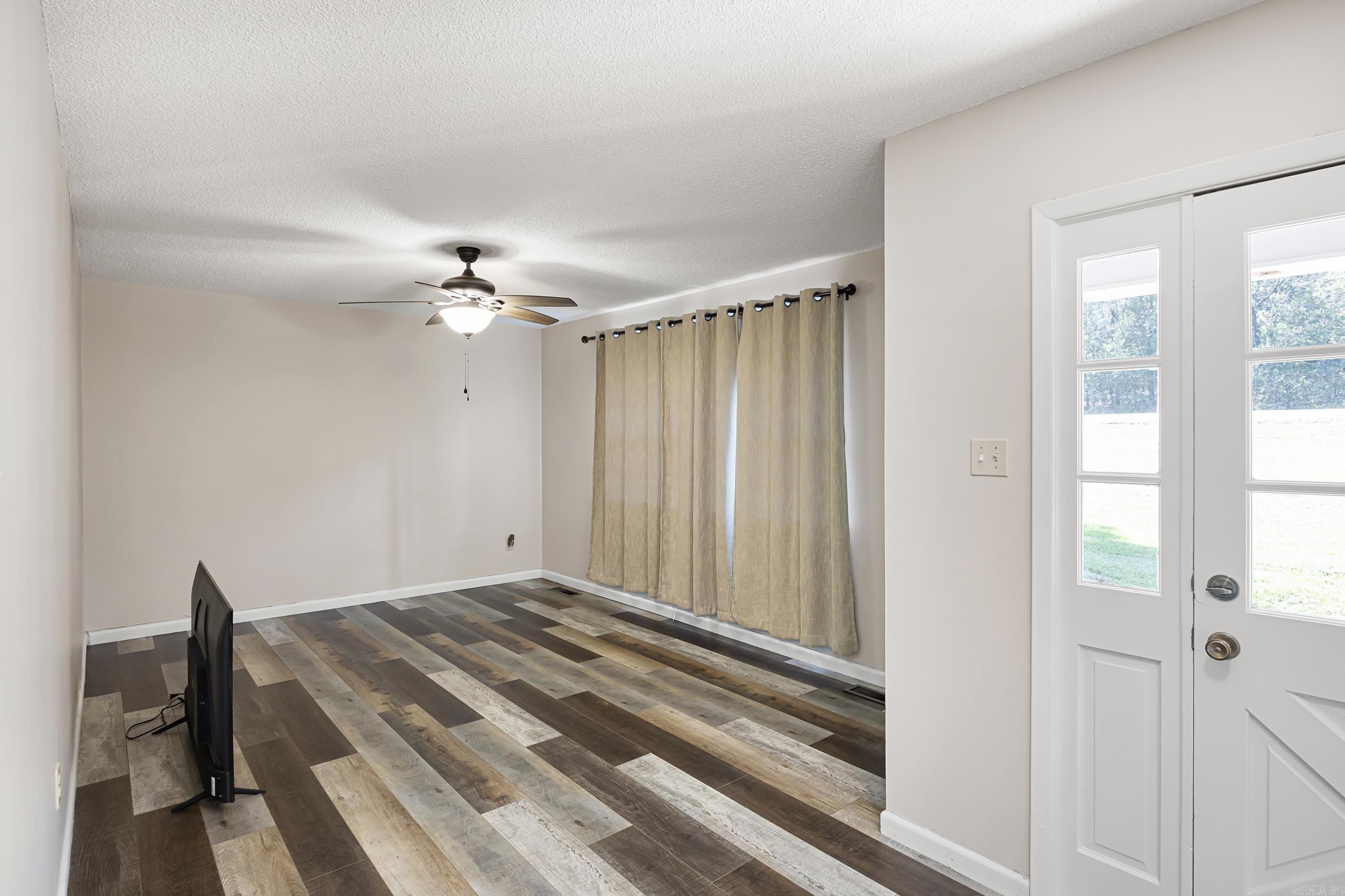 10092 Mockingbird  Dardanelle, AR