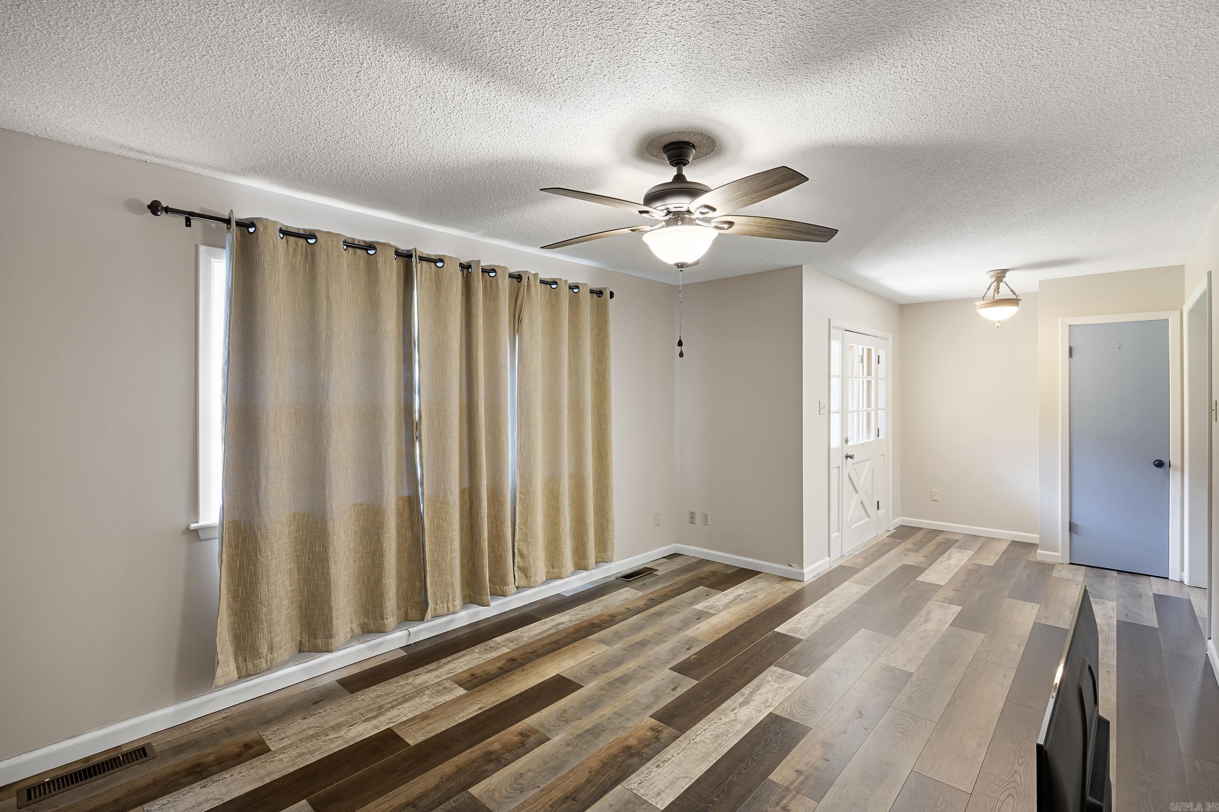 10092 Mockingbird  Dardanelle, AR