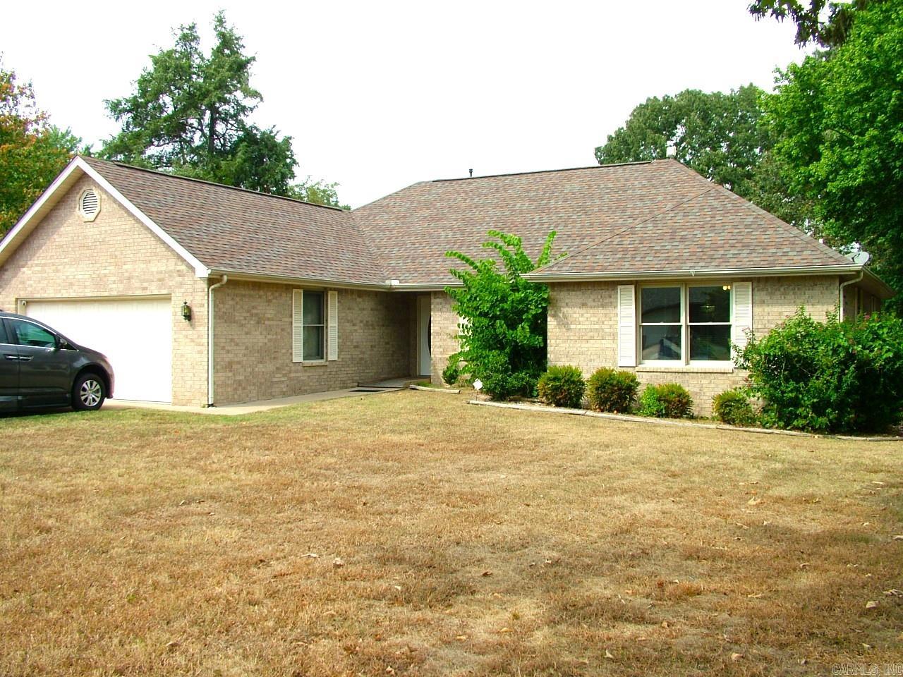 611 Hickory Hollow  Mountain Home, AR