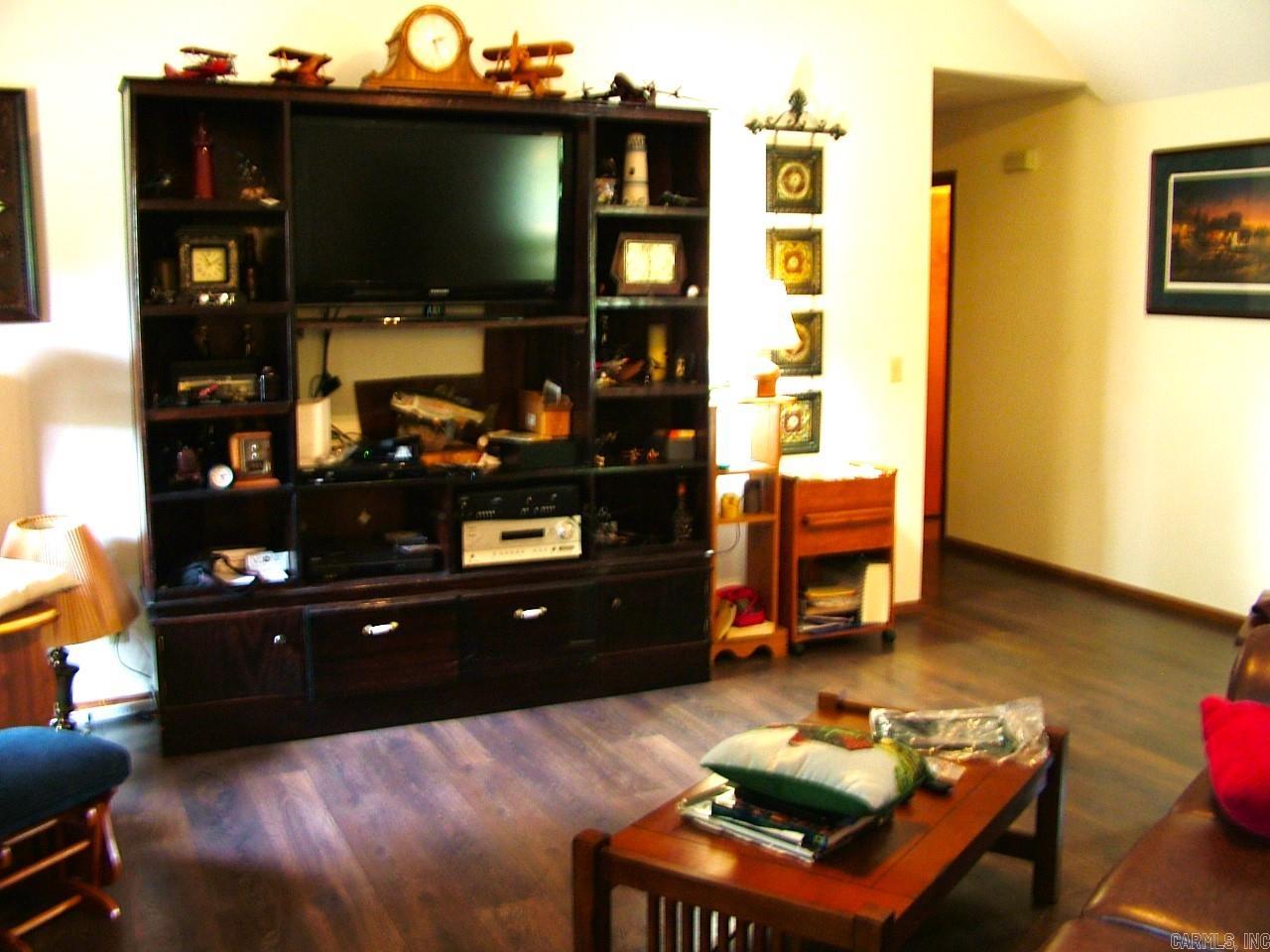 611 Hickory Hollow  Mountain Home, AR