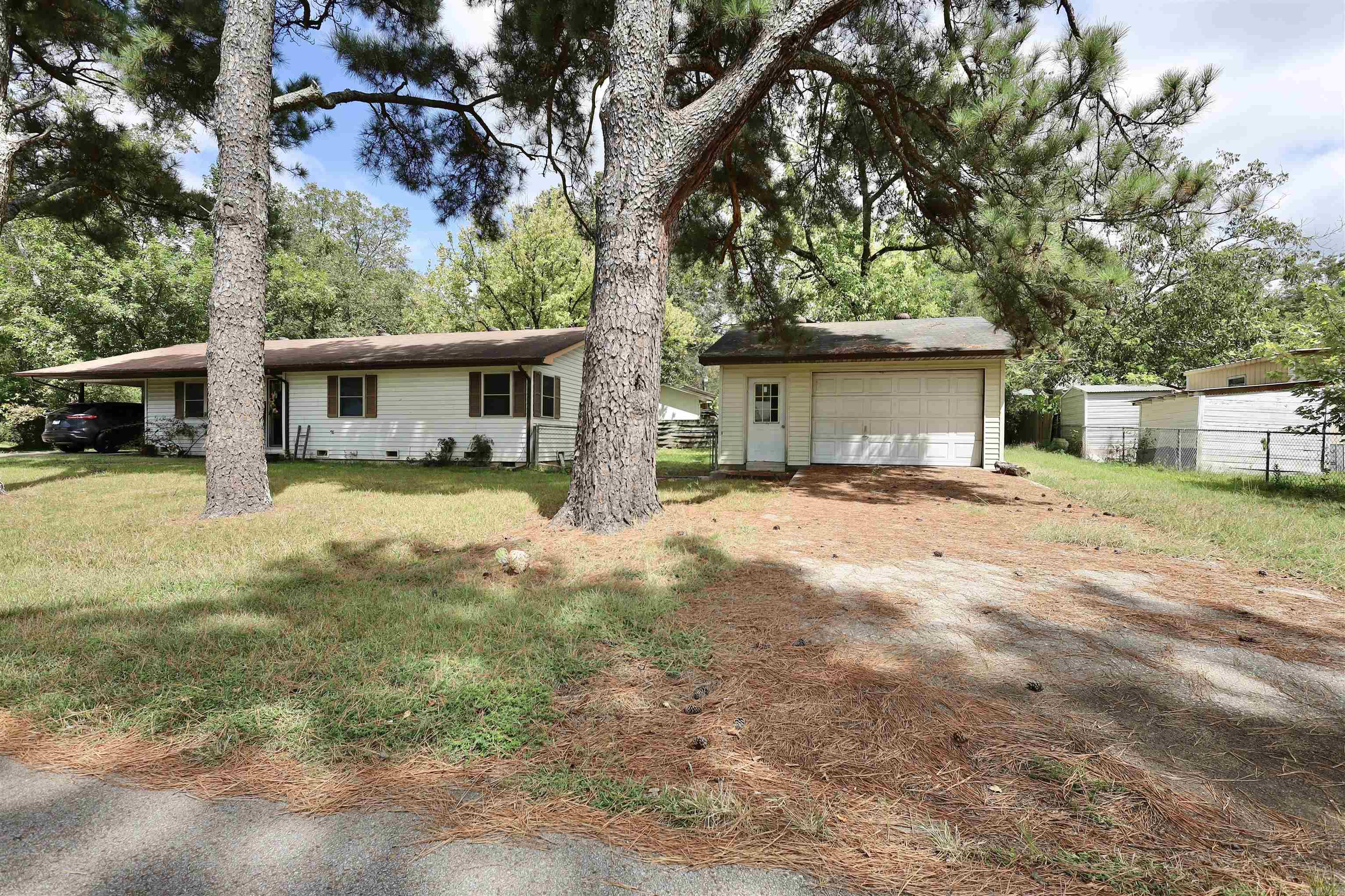 450 S 2nd  Glenwood, AR
